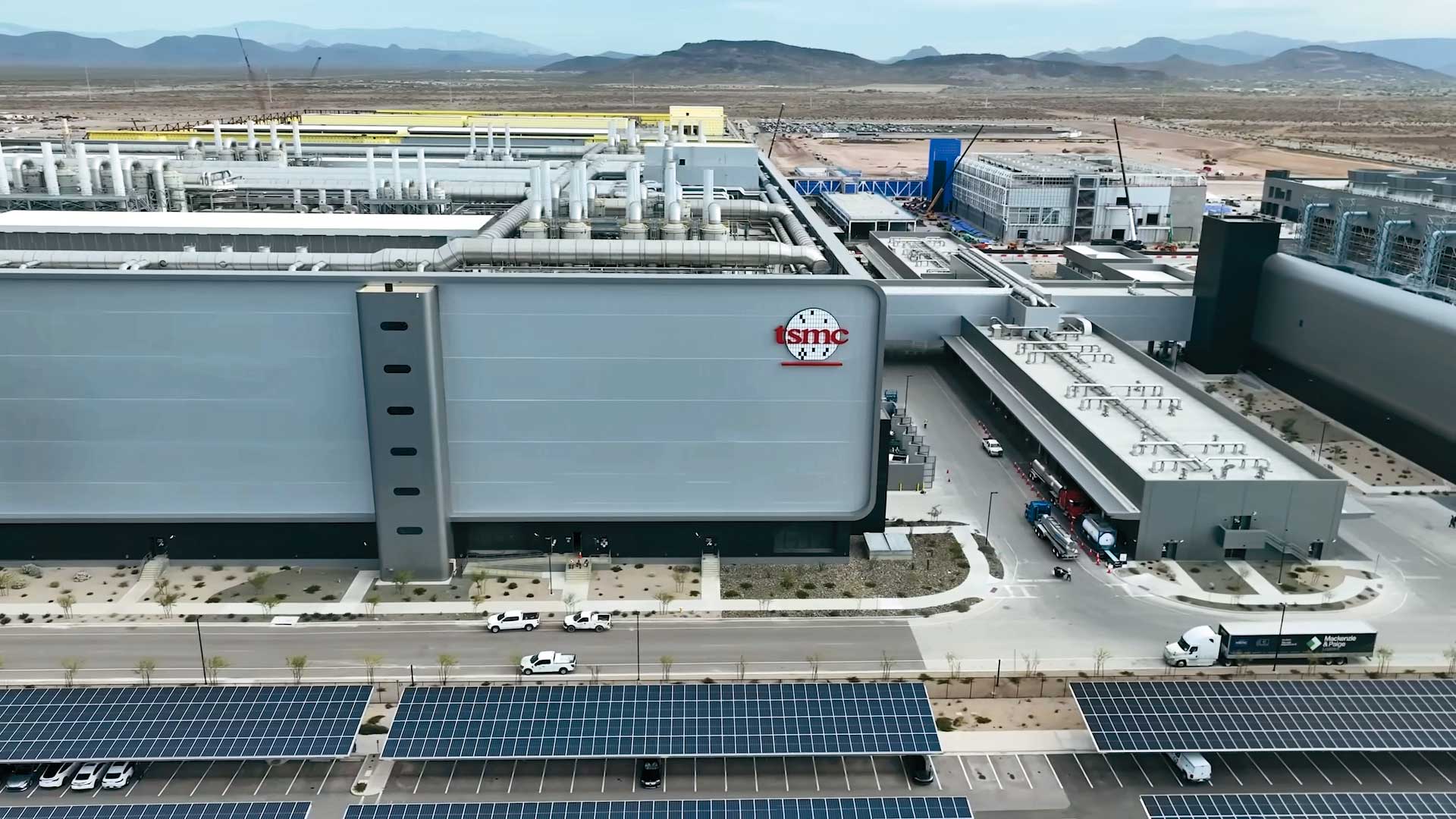 台積電股價支撐強勁，市場回檔時相對抗跌，可當作資產配置壓艙石。（翻攝自TSMC 官方YT頻道）