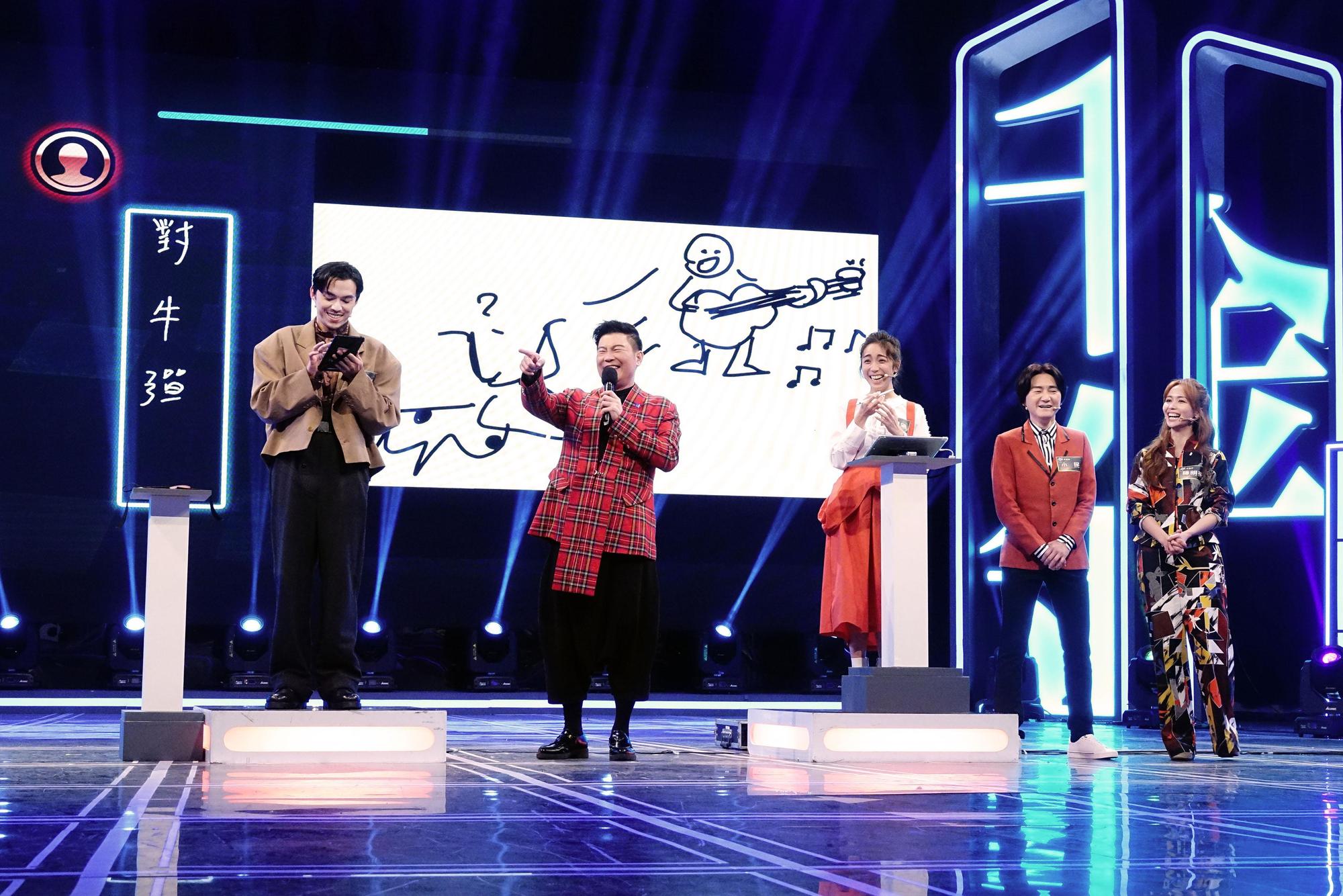 曾國城主持《一字千金》10年，因言語效果爆風波。（公視提供）