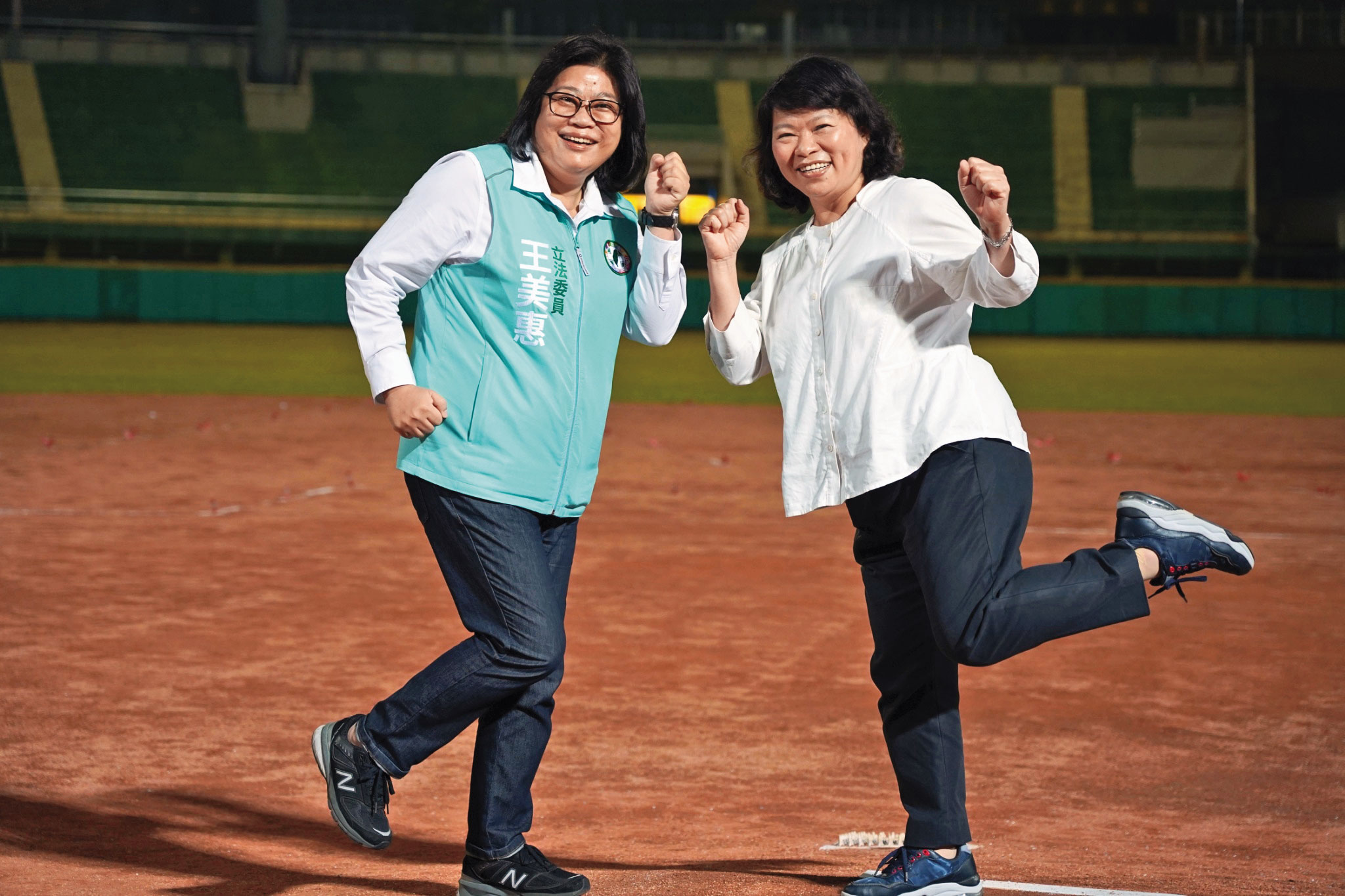 黃敏惠（右）與王美惠（左）友好，引來白營示警嘉義市不能成「藍白合」破口。（翻攝王美惠臉書）
