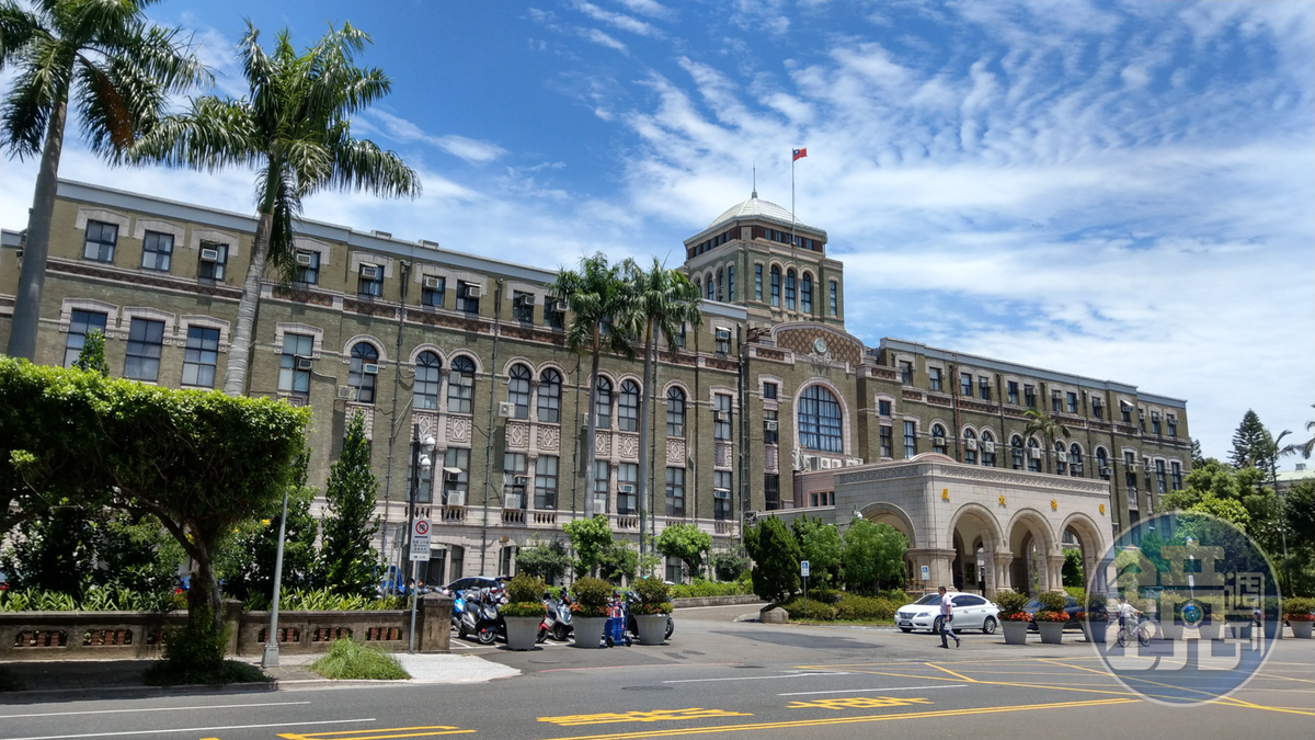 高調小三雖扶正，但外遇期間偷生的女兒曝光，遭高等法院判賠金額增至100萬。（本刊資料照）