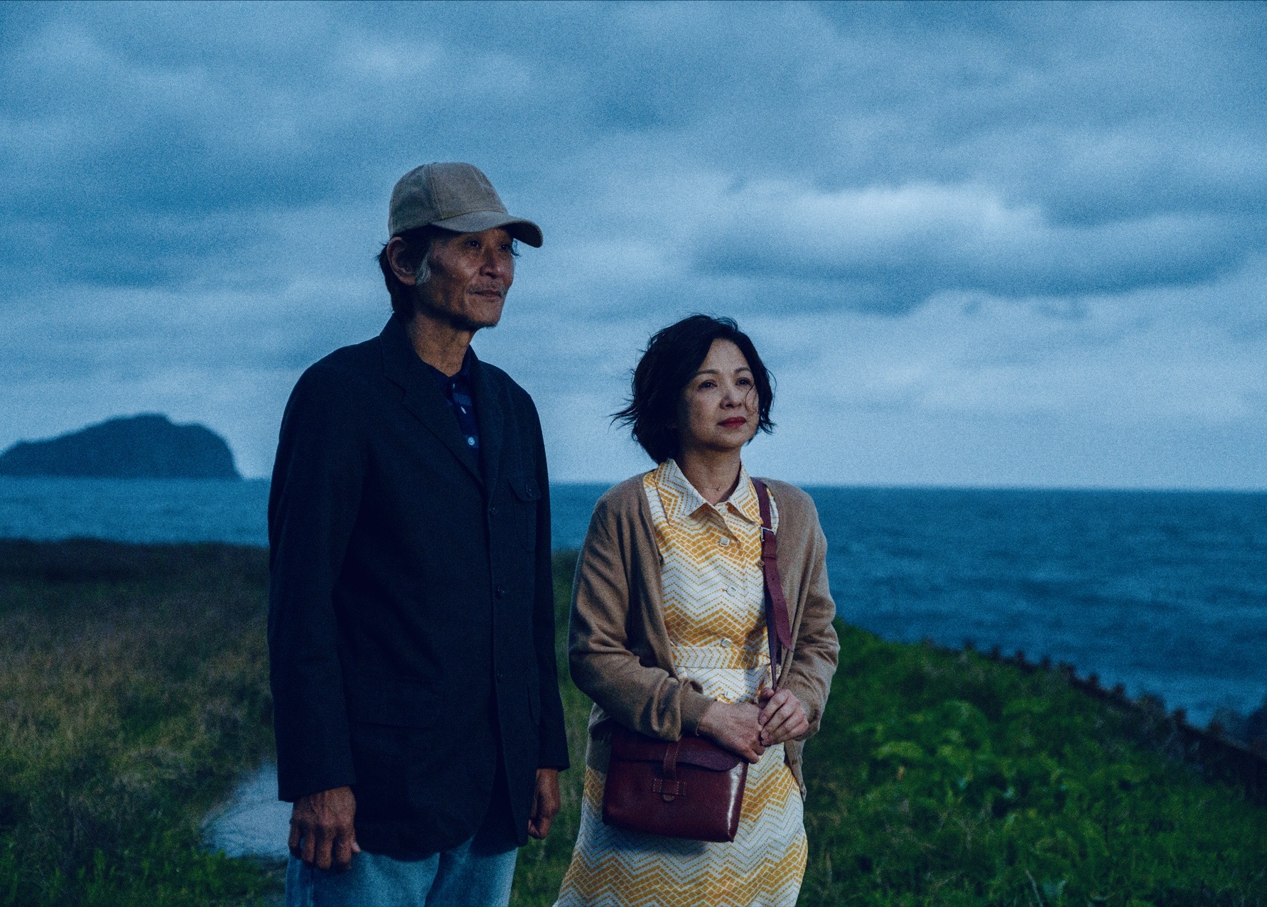 喜翔與楊貴媚在《春行》裡的夫妻互動有著老夫妻相濡以沫的甜蜜，迥異於《有生之年》的怨偶型。（今日影像藝術提供）