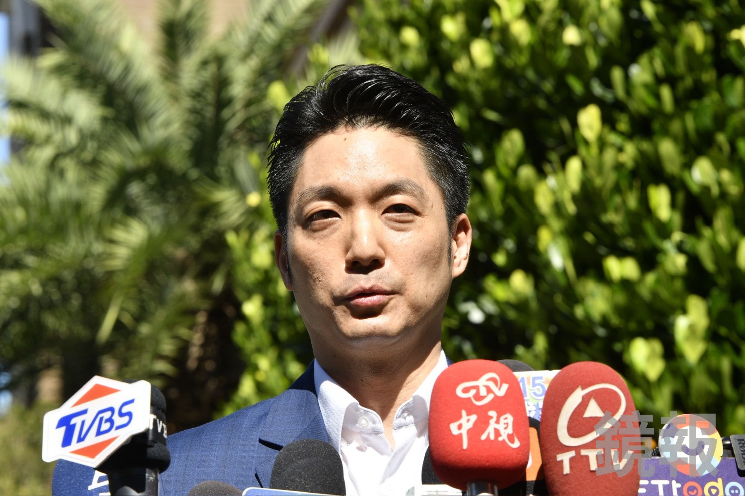 北北基今天正常上班上課,但桃園卻放假,大批網友湧入台北市長蔣萬安臉書留言。(鏡報李智為攝)