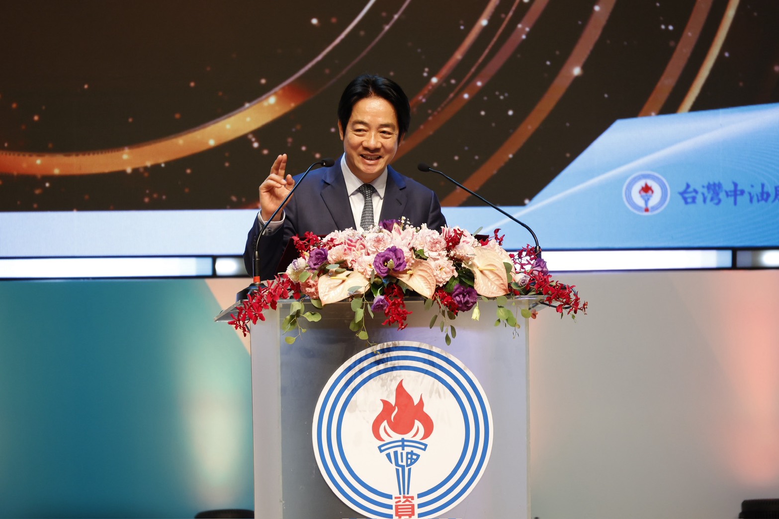 總統賴清德笑談他大哥當年報考中油的往事。