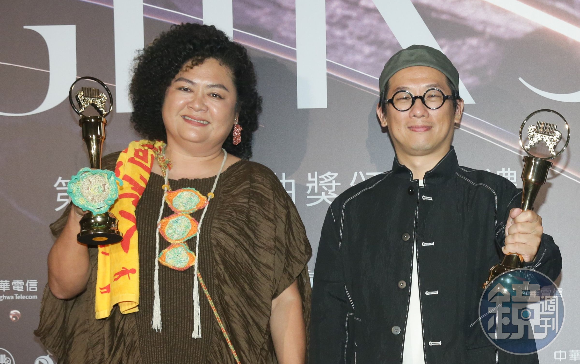 巴奈在金曲獎上提到今年是六四事件35週年，卻被批「扯上政治」，但其實早在第一屆金曲就有人在講六四。