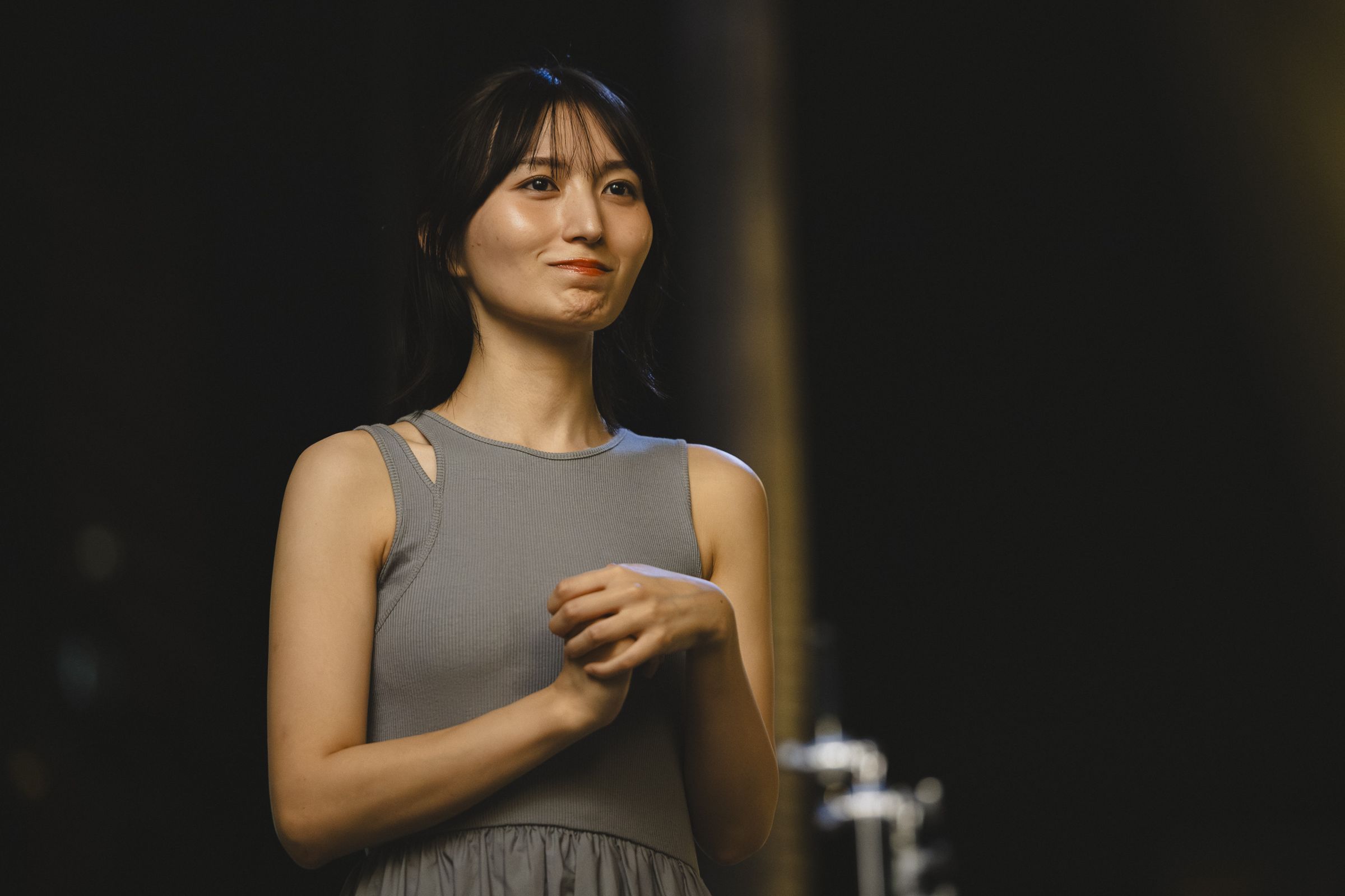 夢多找來前AKB48成員大島涼花擔任《我要當總統》女主角,片中飾演一名被騙來台灣出道的單純日本女子。(萊智方體提供)