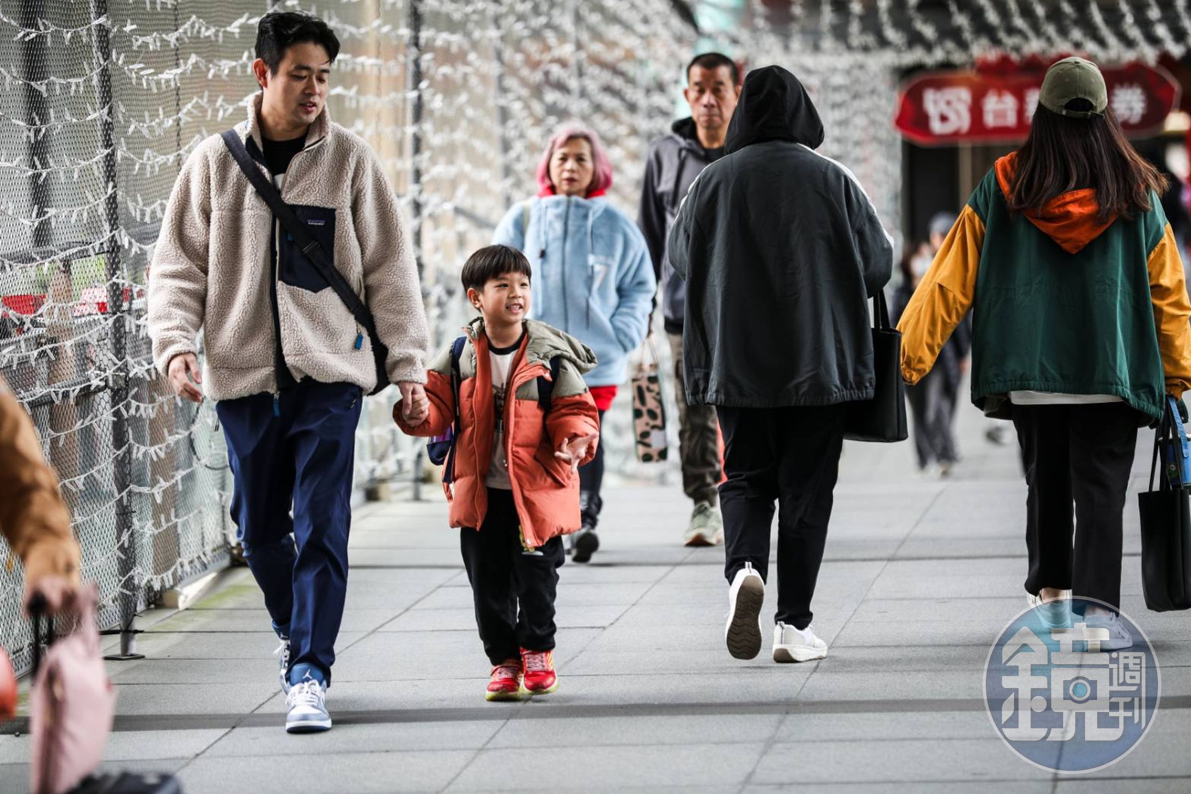中央氣象署指出，今明強烈大陸冷氣團及輻射冷卻影響，北部及東北部天氣偏冷。（本刊資料照）