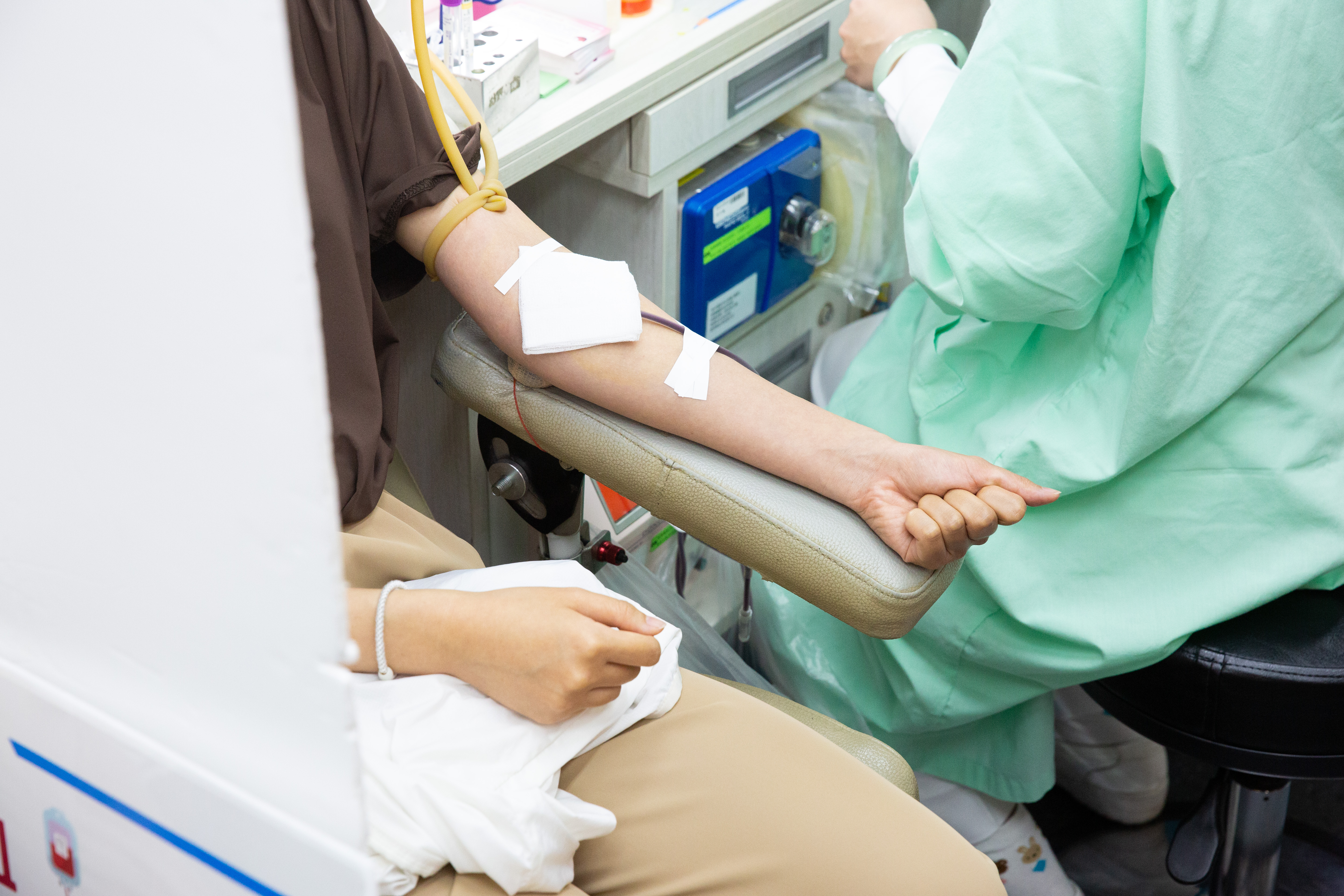 目前台灣年輕人捐血率有下滑趨勢，血庫的主力來源為40歲以上的民眾。（示意圖，本刊資料照）