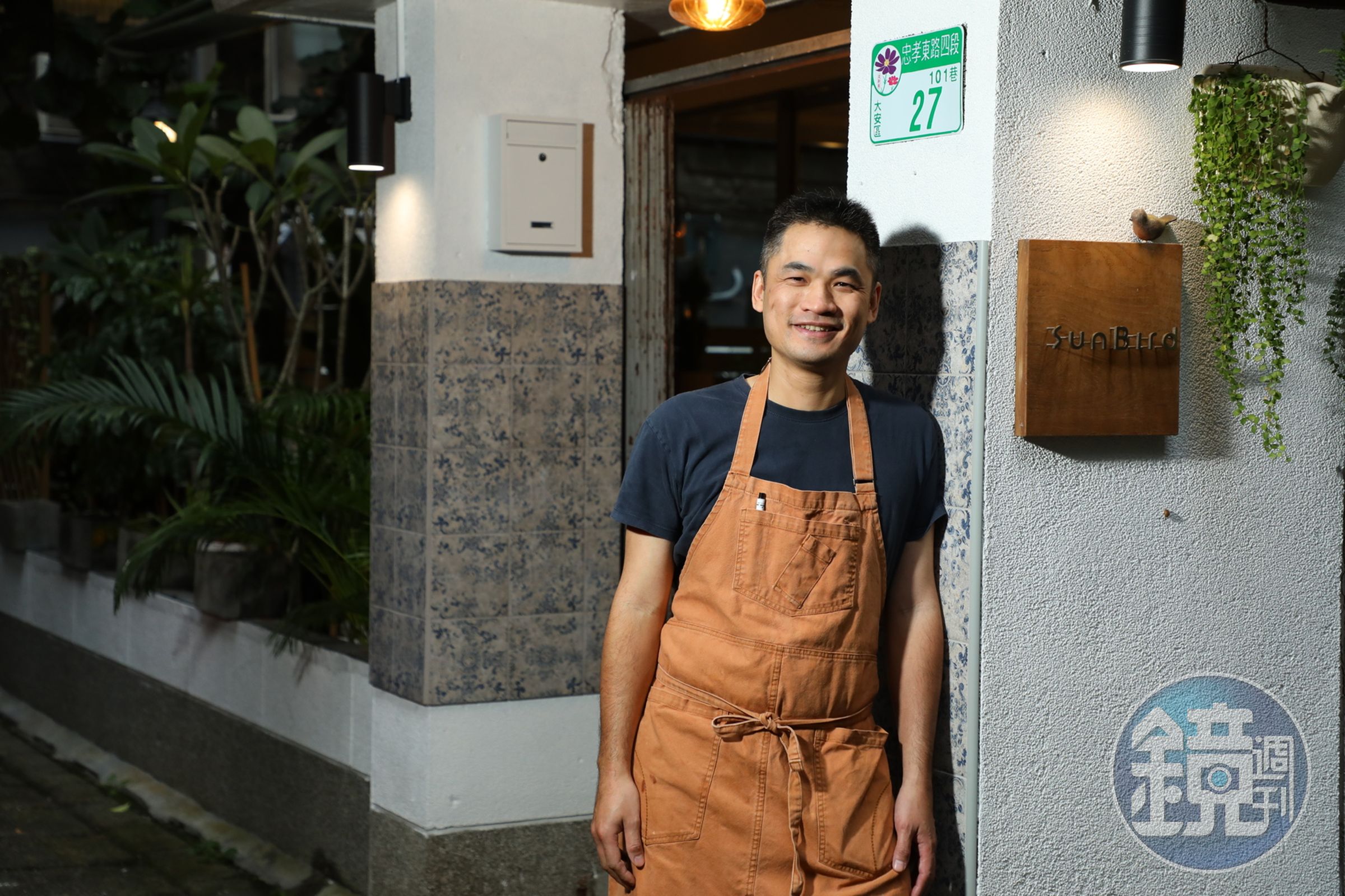 具豐富法餐背景的主廚Bruce，將法式手法運用在地中海風格食材上，推出令人驚喜的蔬食。