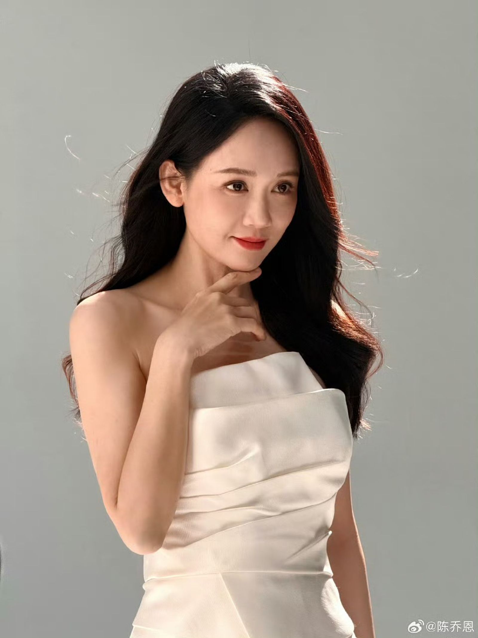 貪杯險誤事／男星數度酒駕！昔拍片放鳥劇組6小時　原因竟是醉倒沙灘上