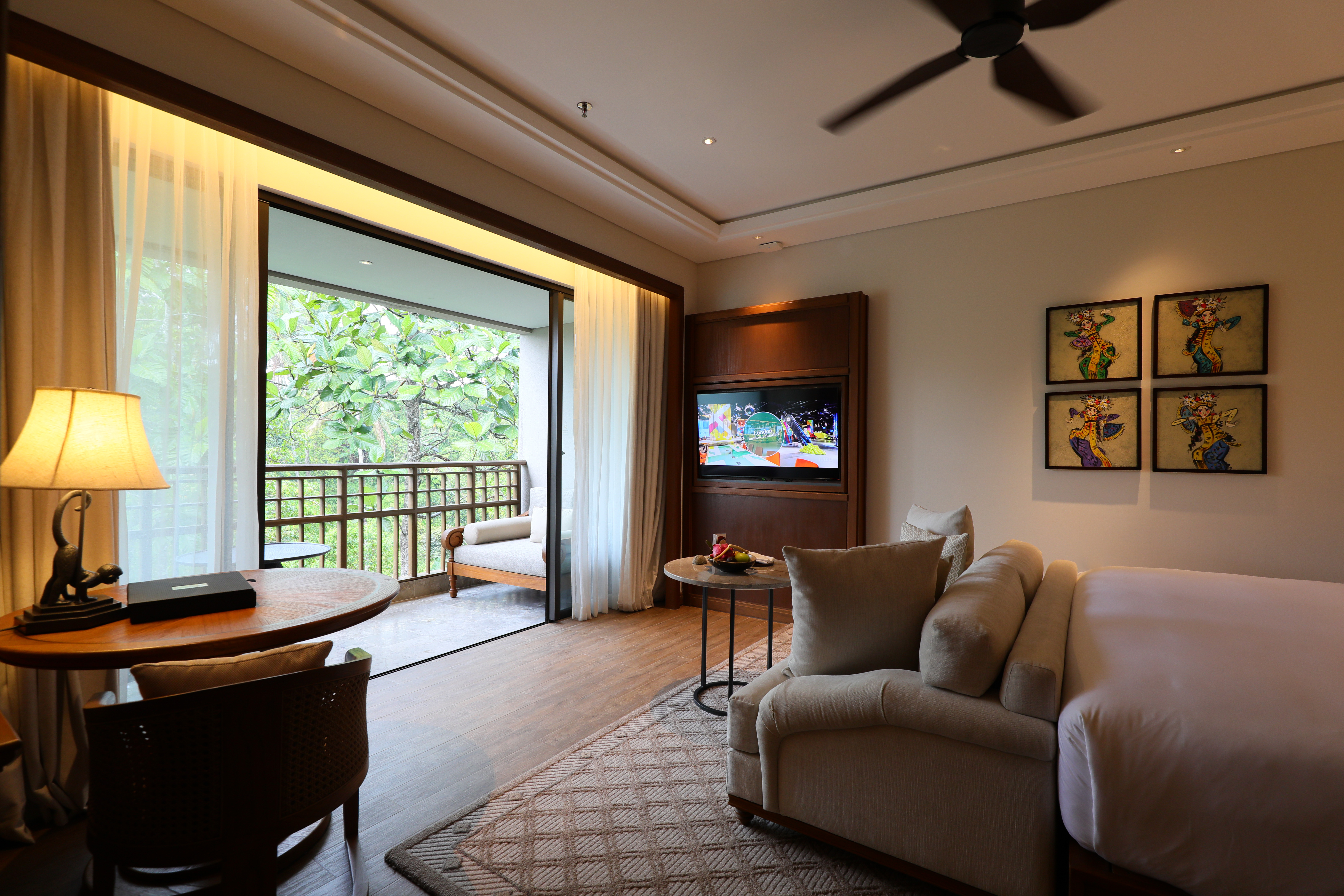 「峇里島烏布安納塔拉度假酒店」的套房全都擁有森林景觀，有種身處大自然的靜謐感。