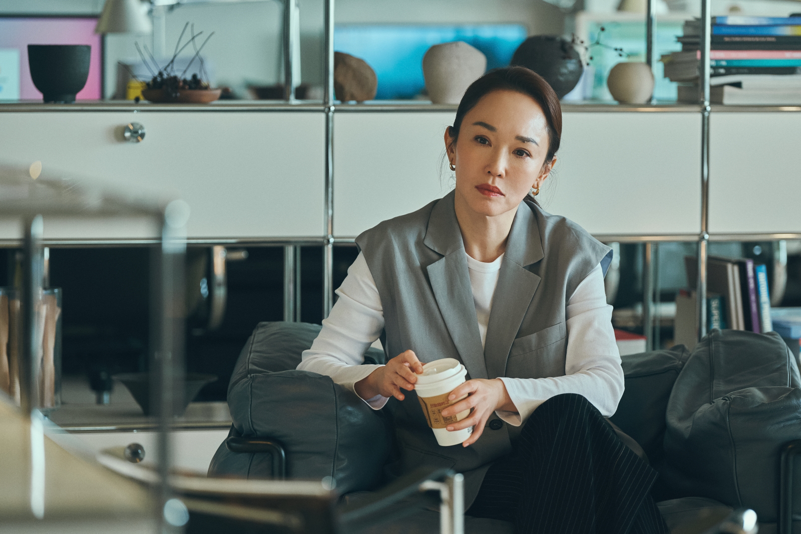 范文芳來台拍華語影集《不如海邊吹吹風》。（大川大立數位影音提供）