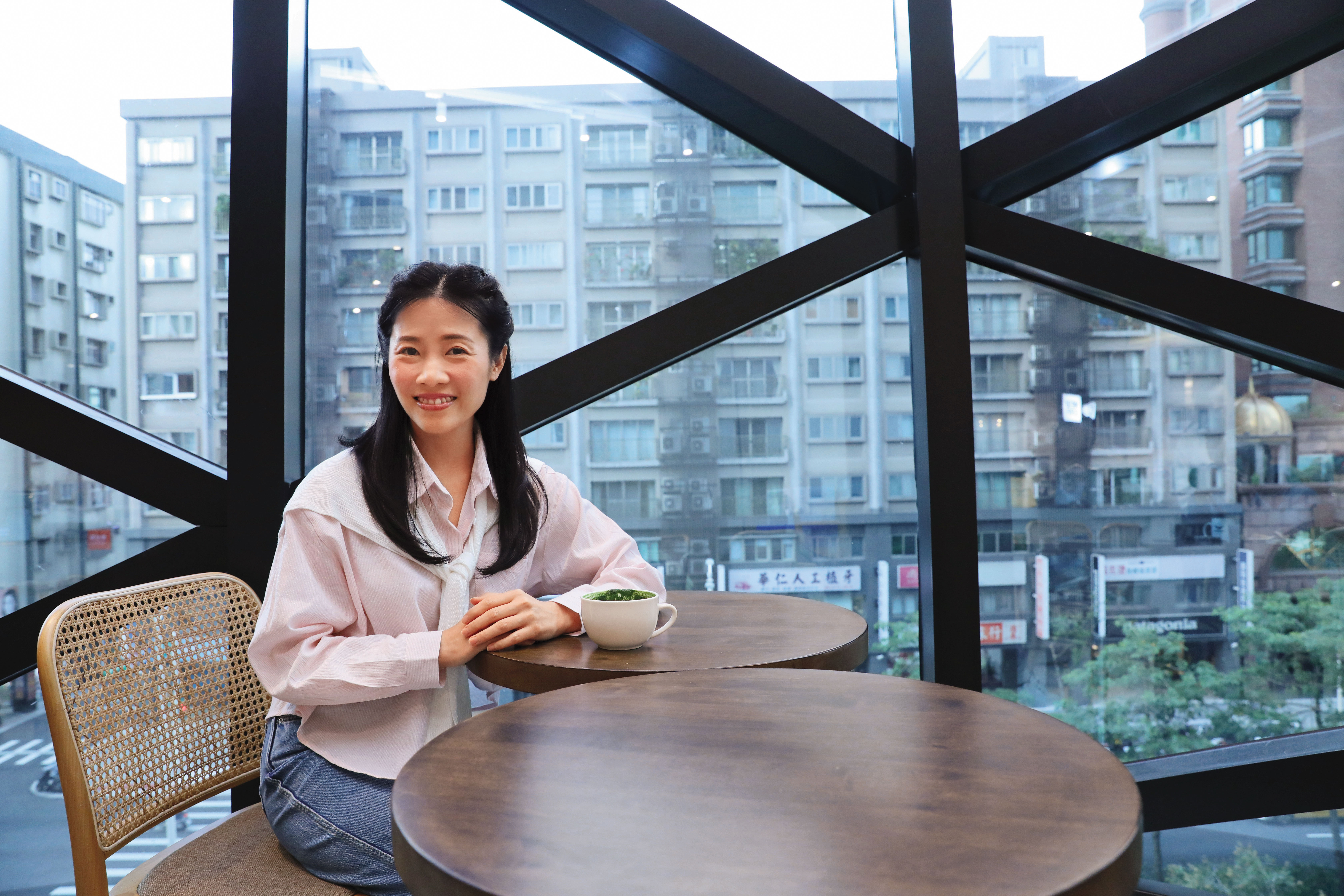 瑤析（化名）／法國巴黎／43歲／自由業