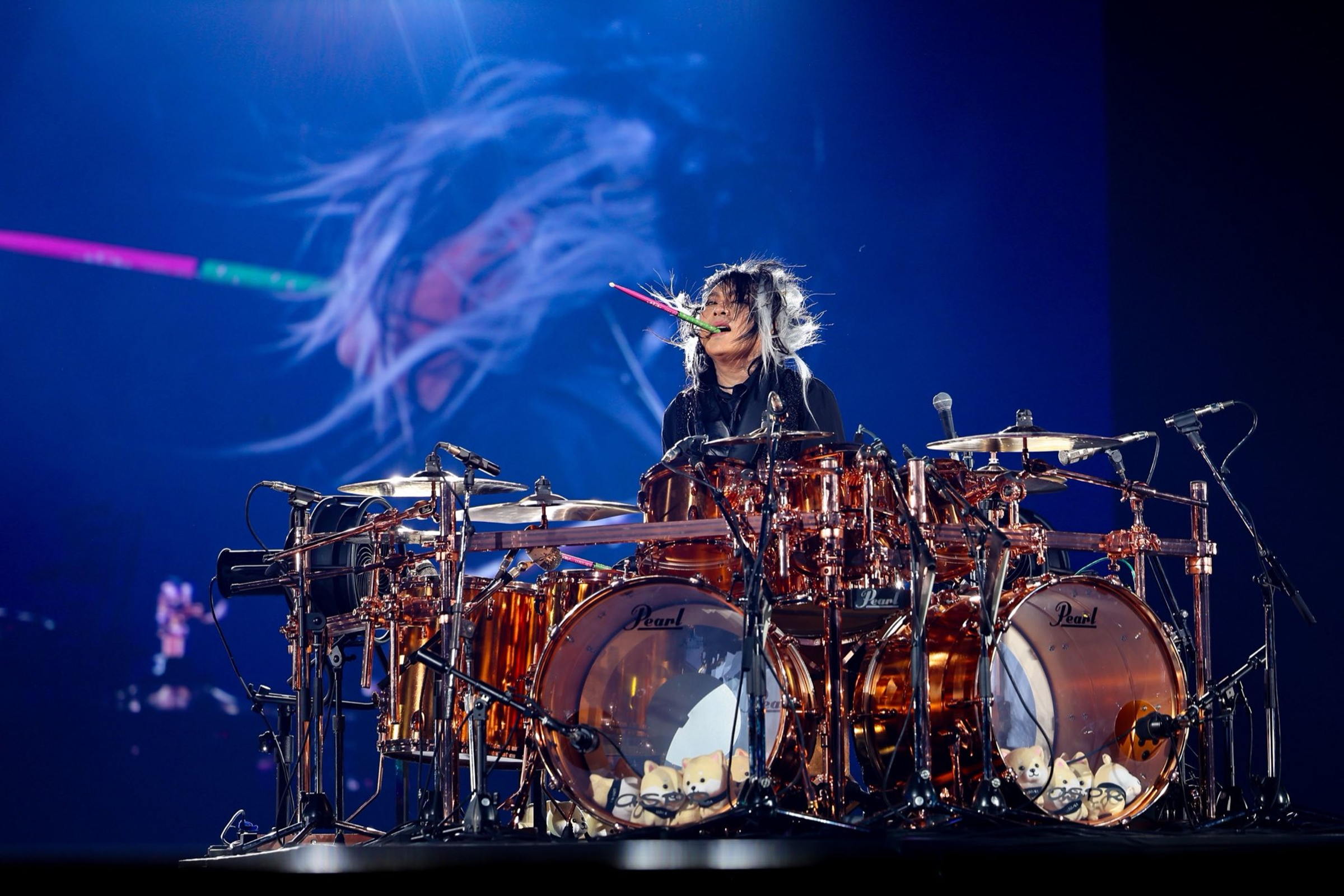 日本搖滾樂團LUNA SEA月之海鼓手真矢不敵病魔辭世,享年56歲。(翻攝LUNA SEA X)