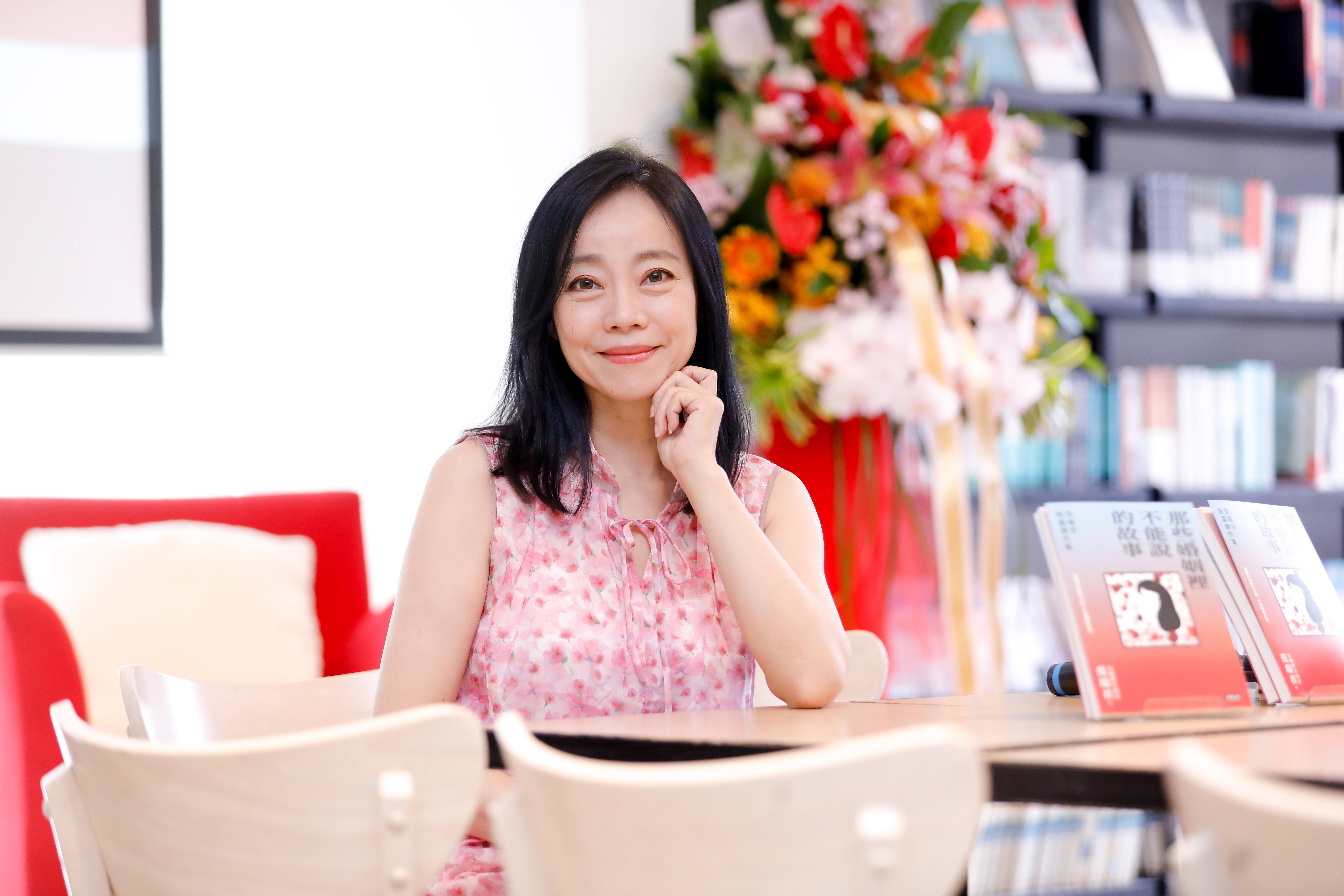 范瑞君第一次出短篇小說集描述婚姻黑暗面。