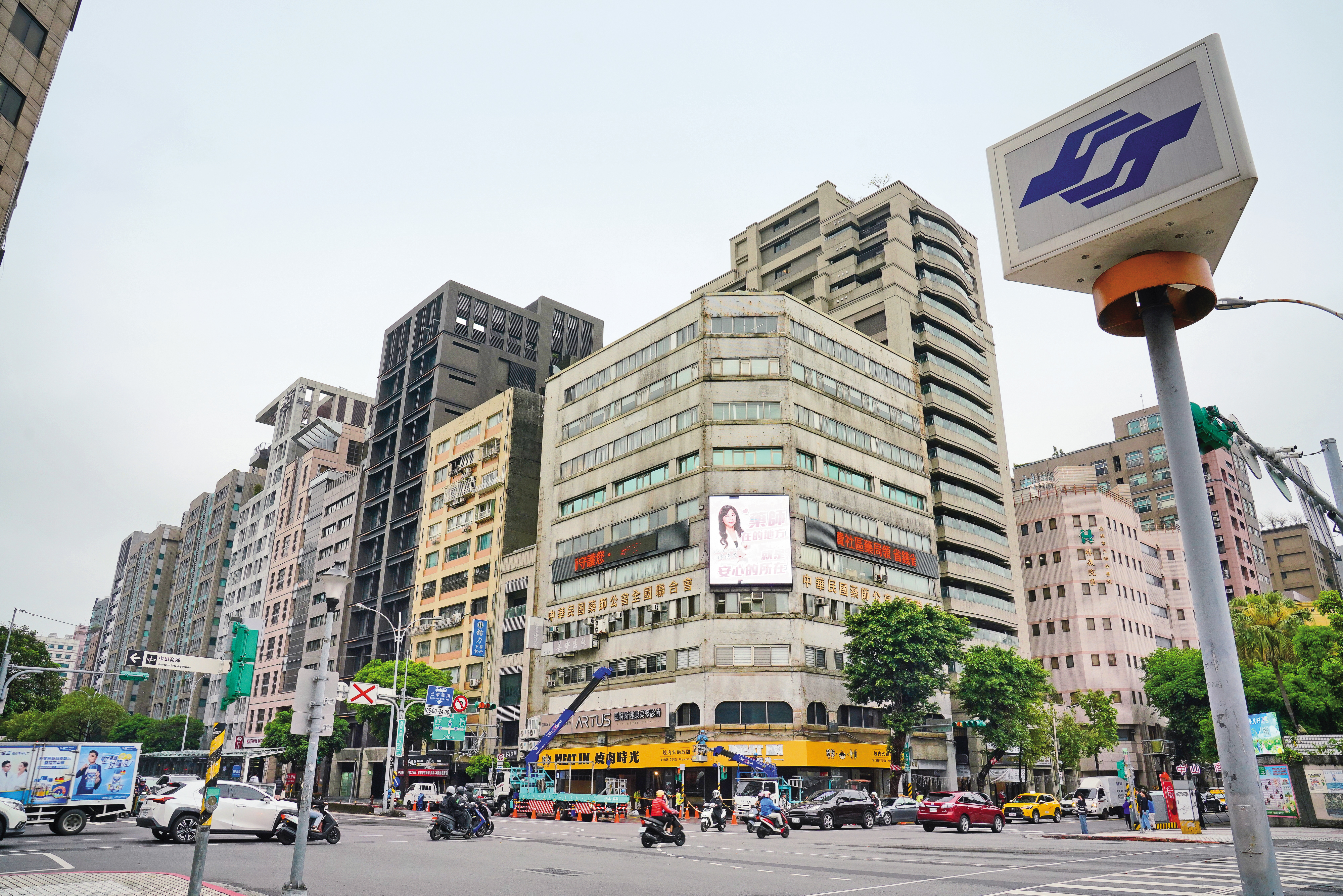 北市中山國小站能以蛋白區房價卡位燙金地段，是交易熱點。
