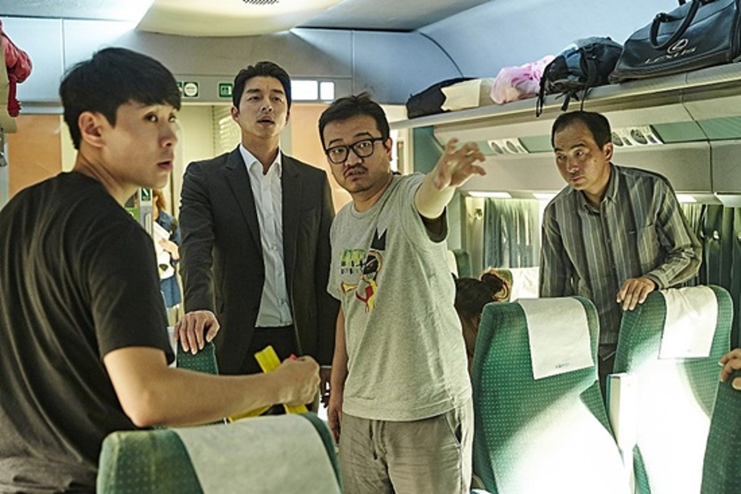 延尚昊(右二)2016年執導孔劉(左二)主演的《屍速列車》,在全球寫下票房佳績。(本刊資料照)