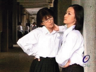 25年前，潘慧如（右）和六月（左）拍《逆女》，成為女同志劇集經典之作。	（翻攝自台視）