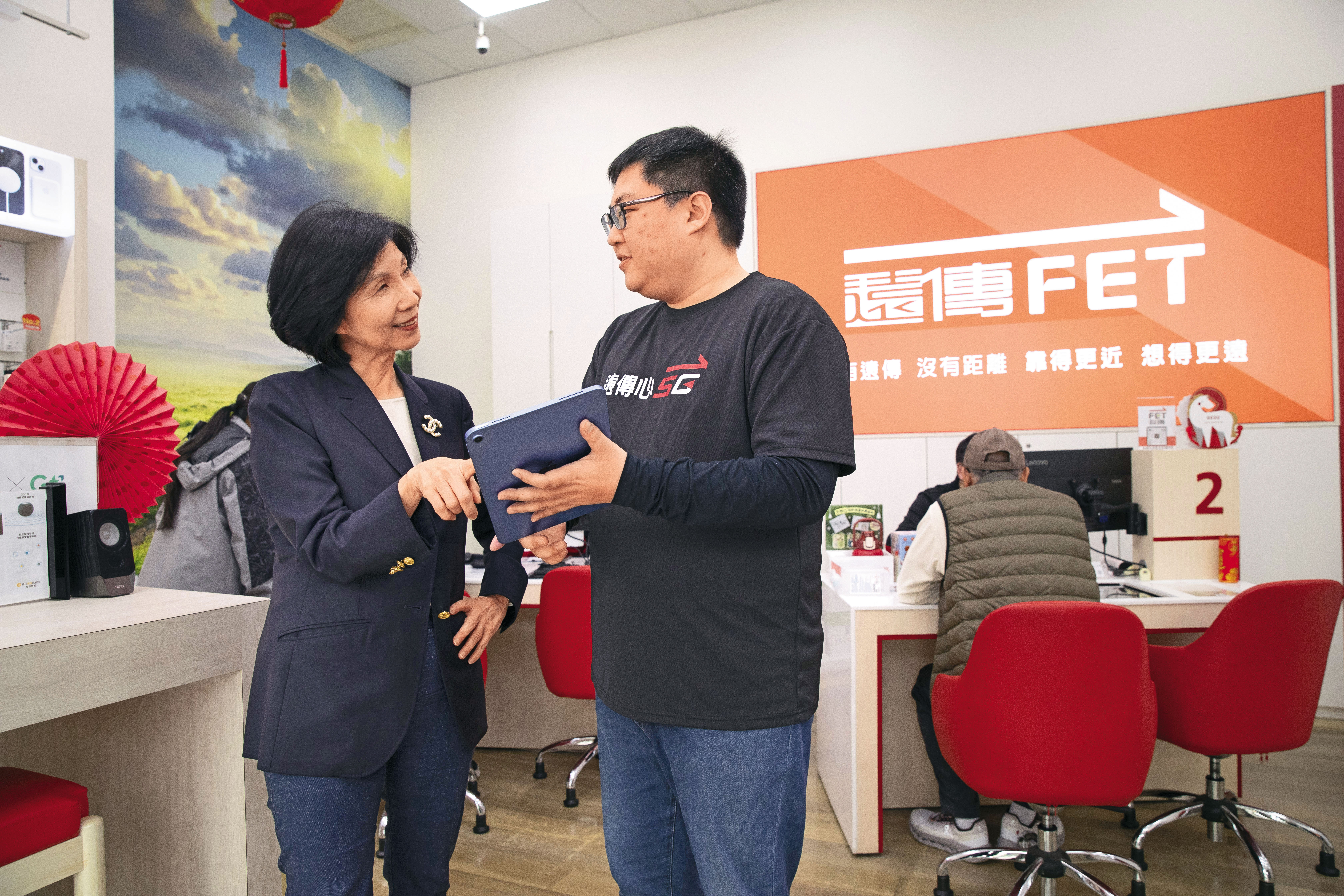 遠傳電信總經理井琪花費相當心力了解員工也聽取員工意見。