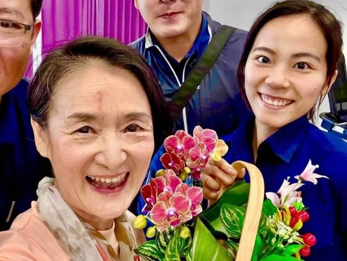 不幸車禍身亡的員警鄭詠心曾與藝人譚艾珍一起進行防詐騙宣導。（翻攝自譚艾珍臉書）