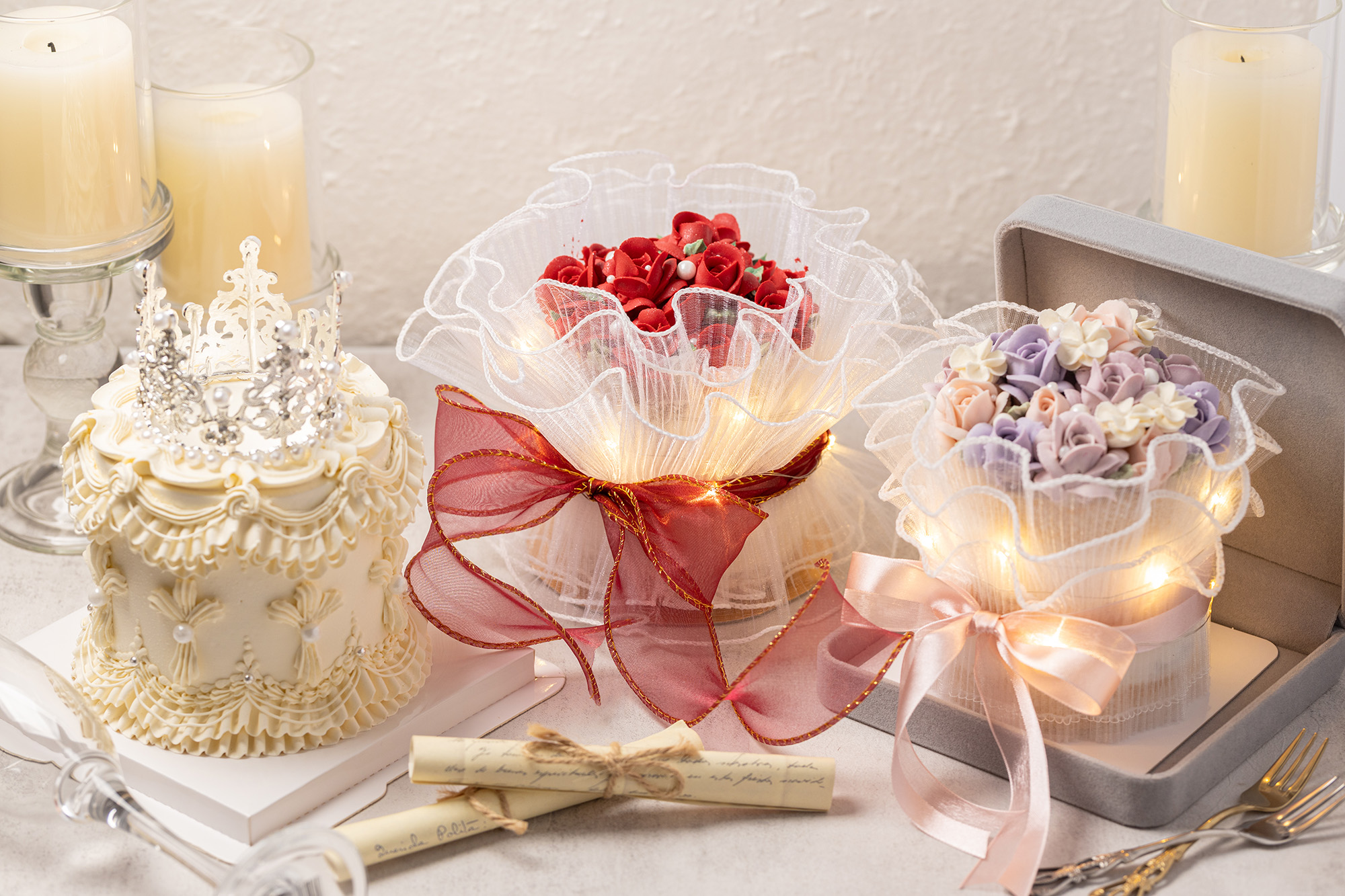 韓式裱花蛋糕因為栩栩如生的花朵造型與實吃的蛋糕體及餡料，在網路上深受歡迎。