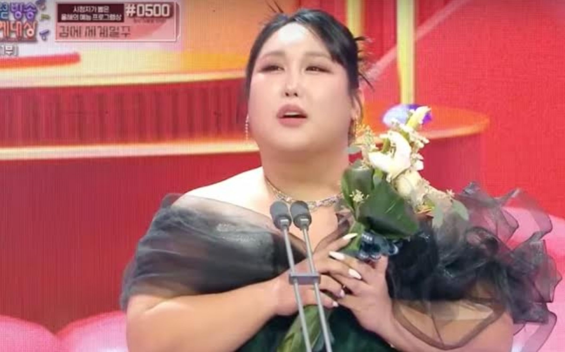 風子去年底在2023MBC演藝大賞獲得女新人獎,得獎時哽咽發言。(網路圖片)