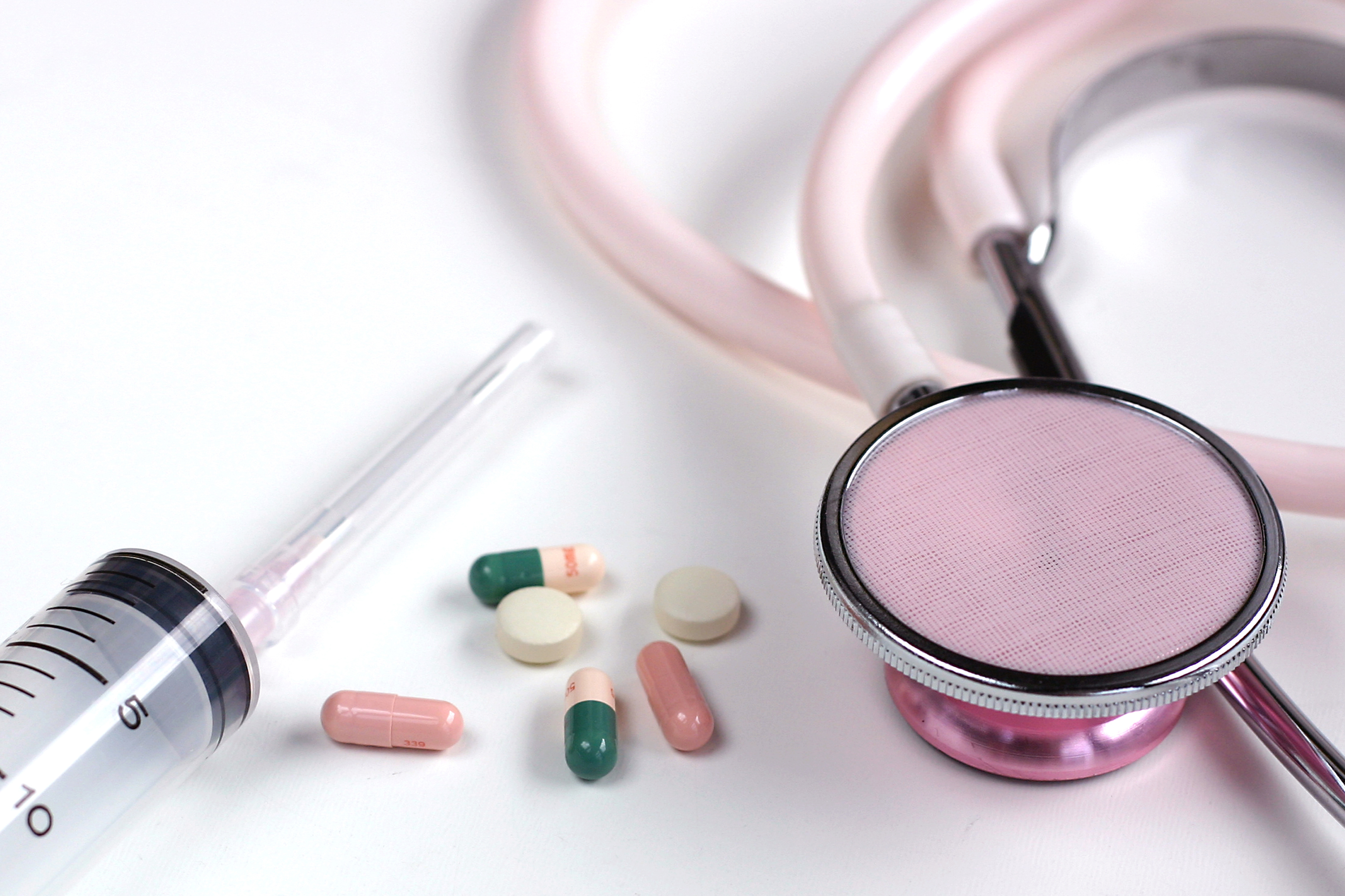 韓國健保公團近日公布資料指出，去年逾1.7萬人不當領取醫療保險金，其中7成是中國人。（示意圖，取自PhotoAC）