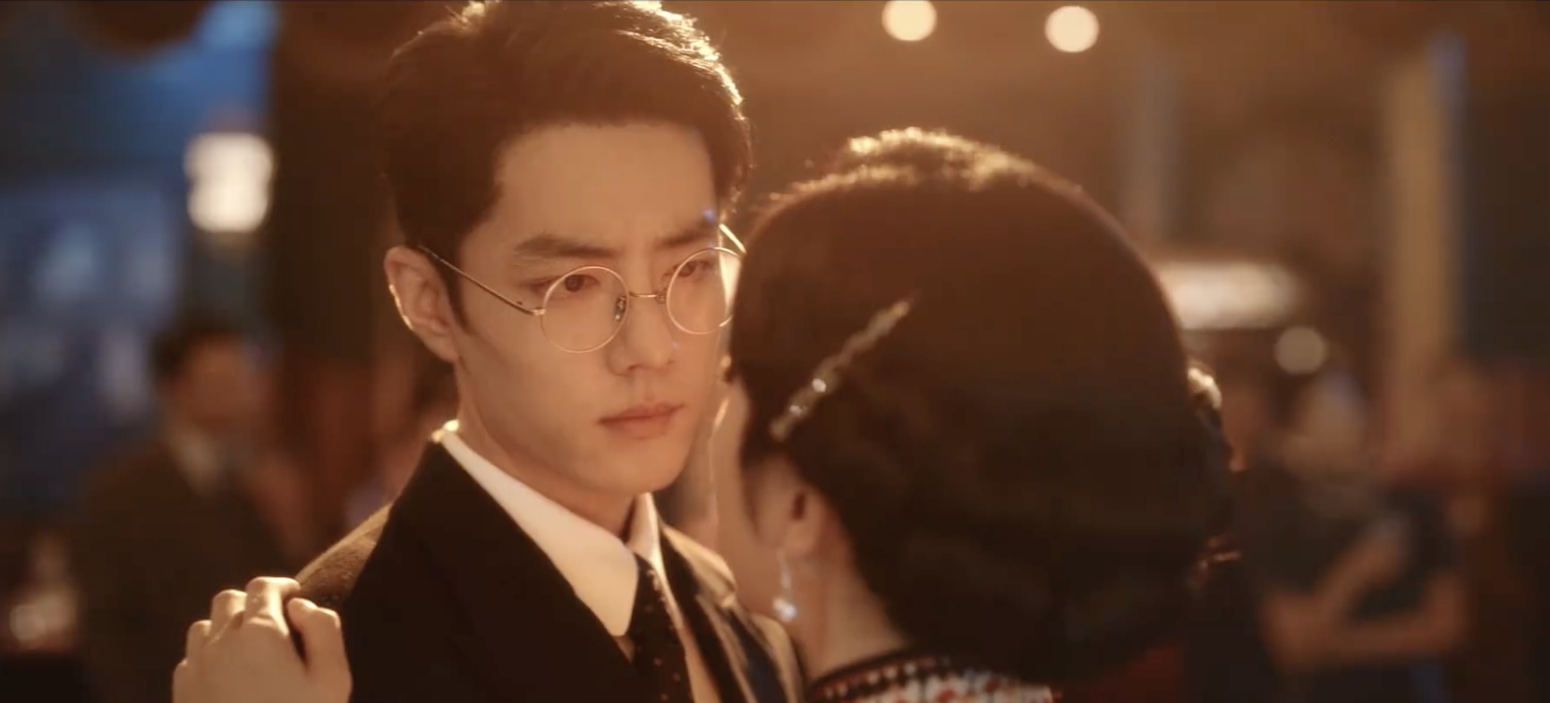 陸星肖戰新劇《諜報上不封頂》預告裡的一句台詞竟讓名店招牌菜大賣。（截圖自諜報上不封頂微博）