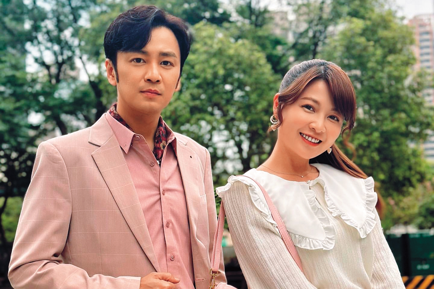 謝京穎(右)和張書偉因拍八點檔《市井豪門》假戲真做,不到一年已經準備登記結婚。(翻攝自謝京穎IG)