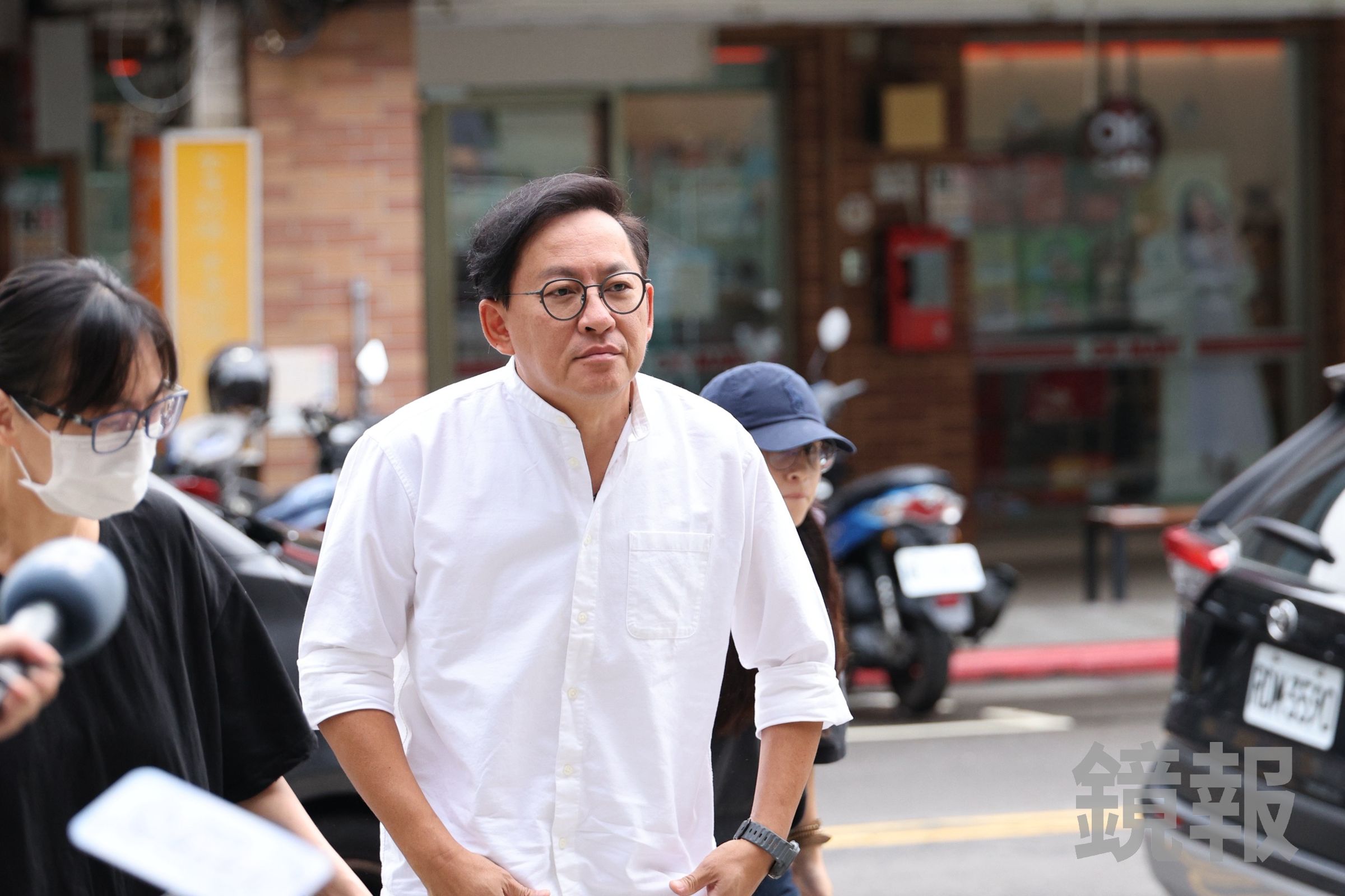 涉「借款驗資」遭起訴，金鐘名廚詹姆士「當庭認罪」。（鏡報劉耀勻攝）