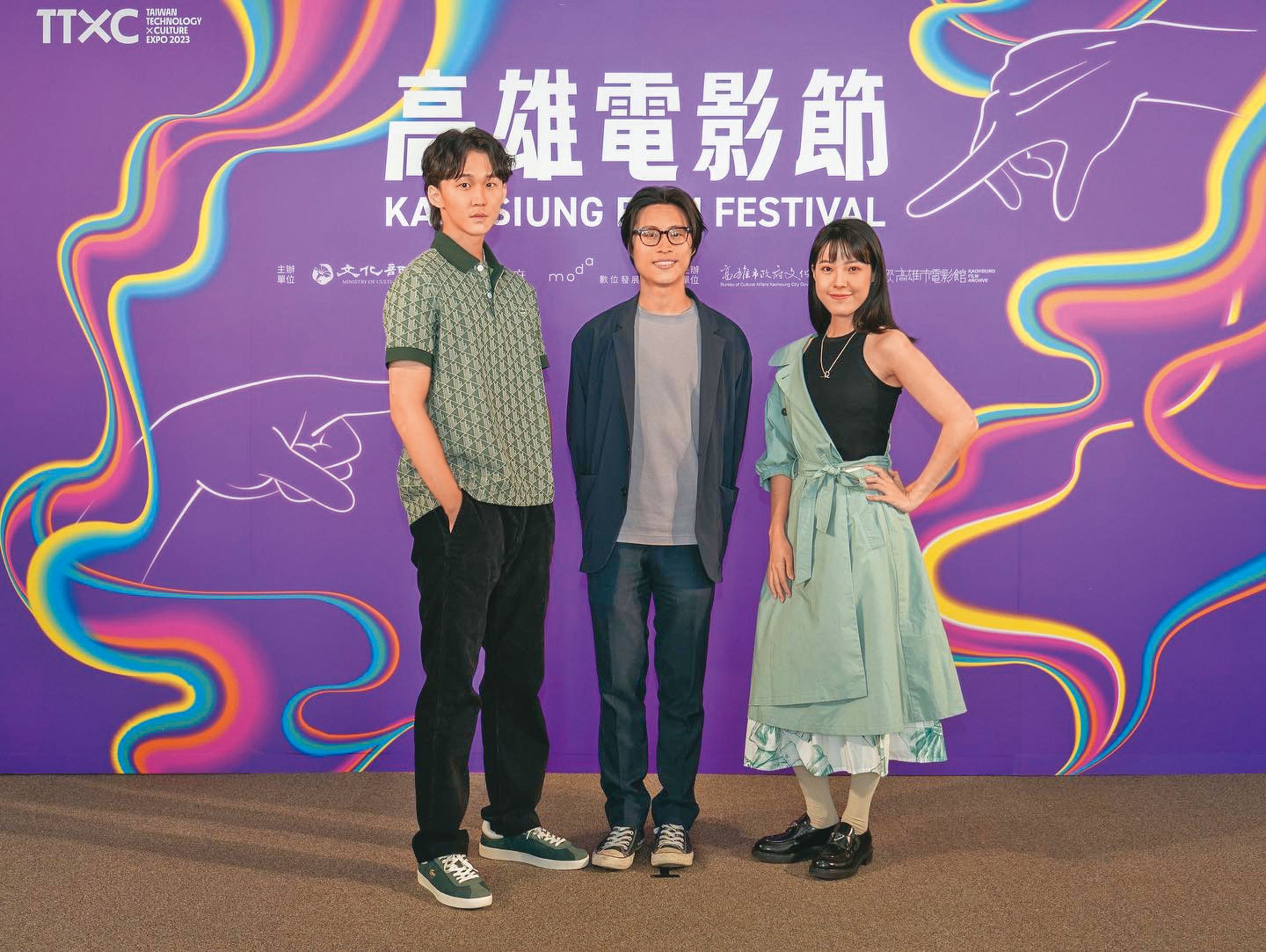 葉廷麒（左）與女演員王允之（右）曾主演林宣瀚（中）執導短片《一個女人生命中的三小時》，並出席高雄電影節活動。（翻攝自葉廷麒IG）