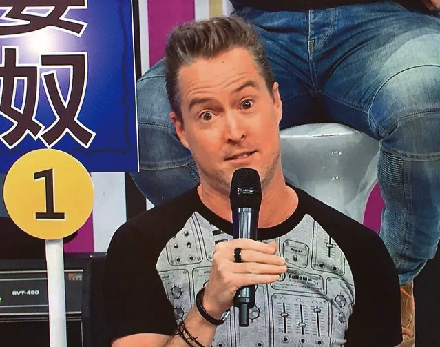 夏克立在台四處上節目,為他爭取不少同情票。(翻攝自夏克立IG)
