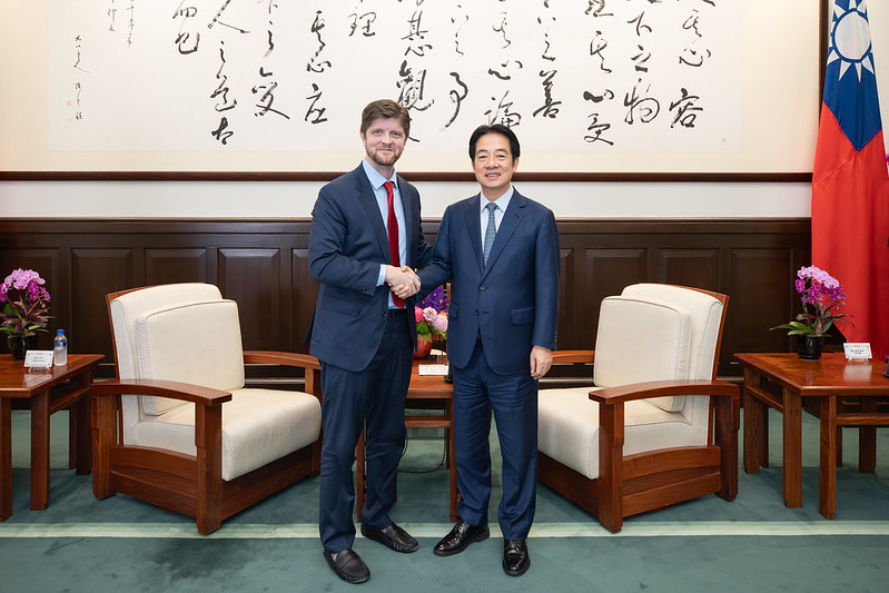 賴清德日前接受美國廣播節目主持人Buck Sexton專訪。（總統府提供）