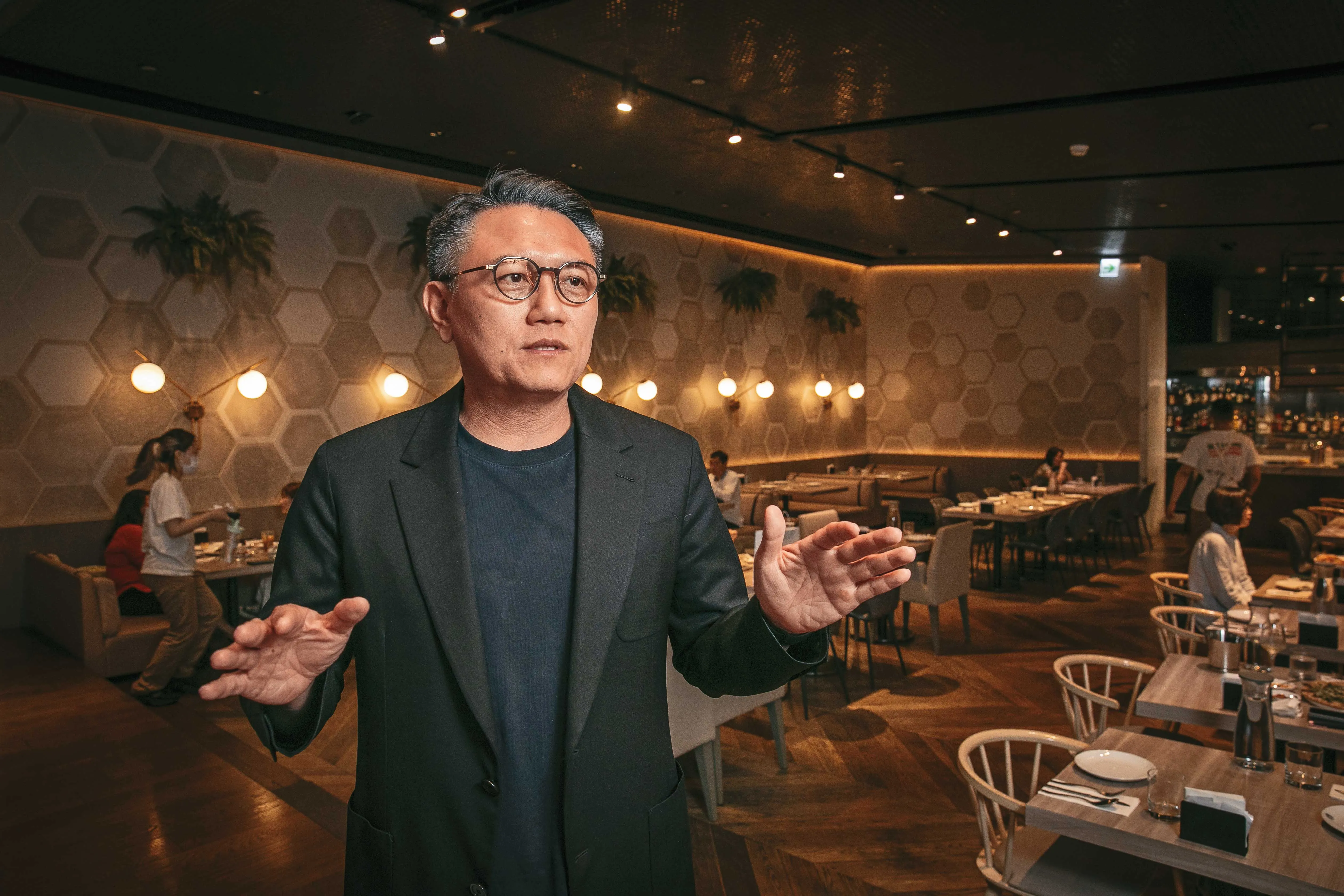 韓烤肉名店登台／併購壯大餐飲軍團拚上櫃　開展董座邱泰翰擘畫百億餐飲藍圖