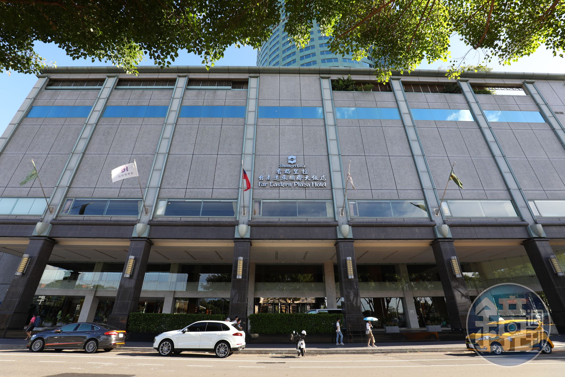 台南遠東香格里拉為了奇美博物館的《從拉斐爾到梵谷:英國國家藝廊珍藏展》,祭出許多優惠措施吸引遊客入住。