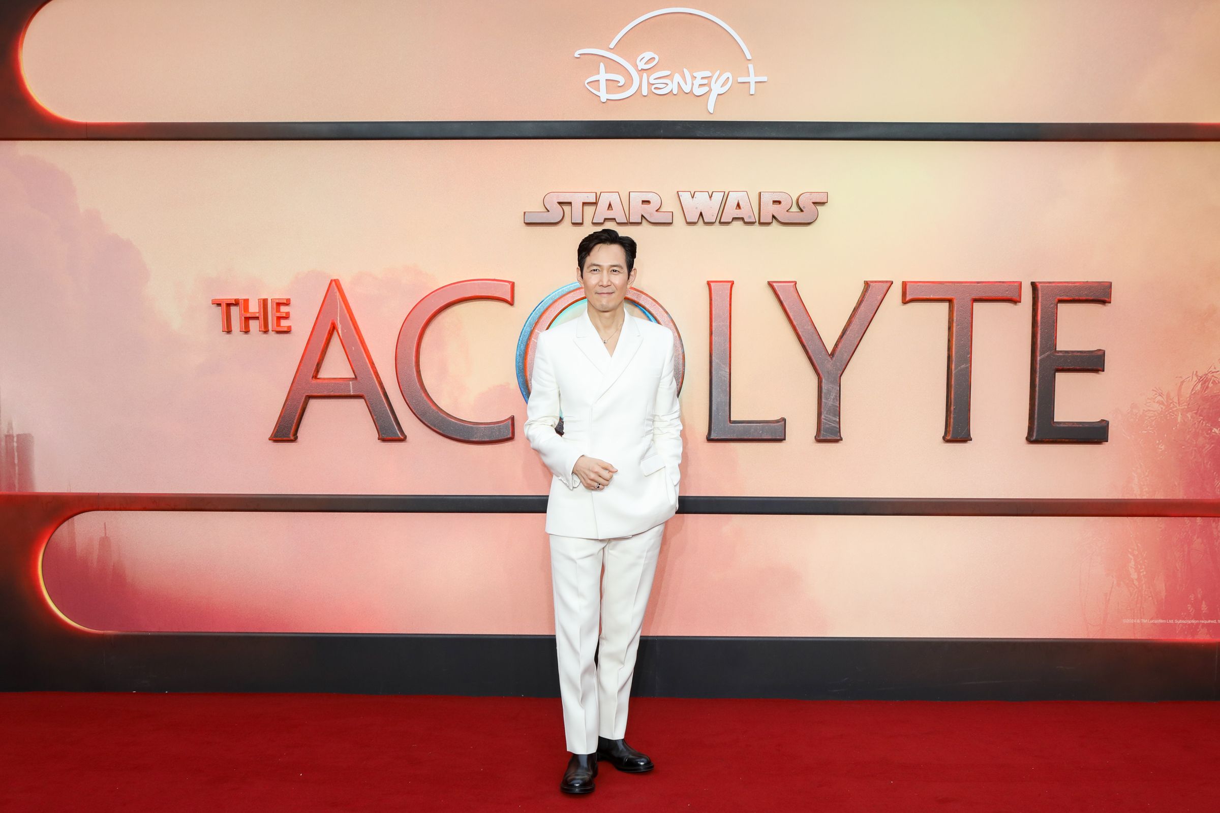 李政宰出席影集《侍者》的倫敦首映活動。(Disney+提供)