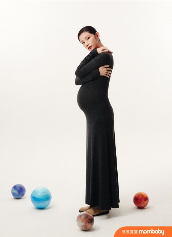 李千娜與黃尚禾結婚後不久即迎來愛的結晶,預產期是今年3月底。(翻攝自媽媽寶寶IG)