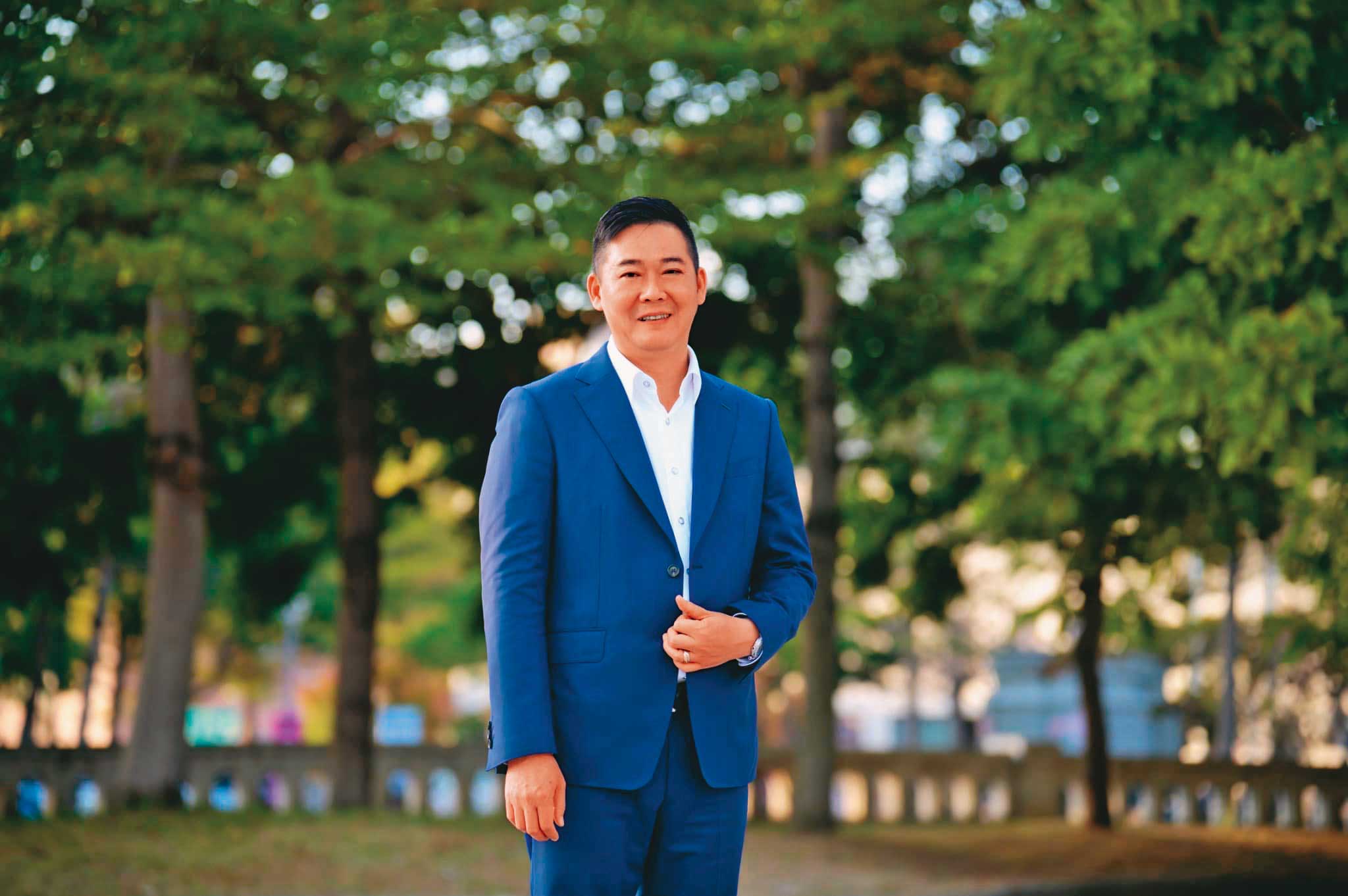 黃凱是4連霸雲林縣議員，甫補選擔任議長9個月即涉弊遭收押，震驚各界。（翻攝議長黃凱臉書）