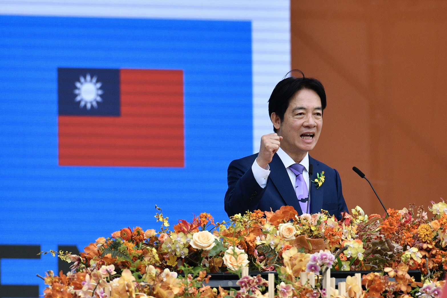 賴清德今就「立院職權行使法」相關法案與中捷傷人案發表談話。