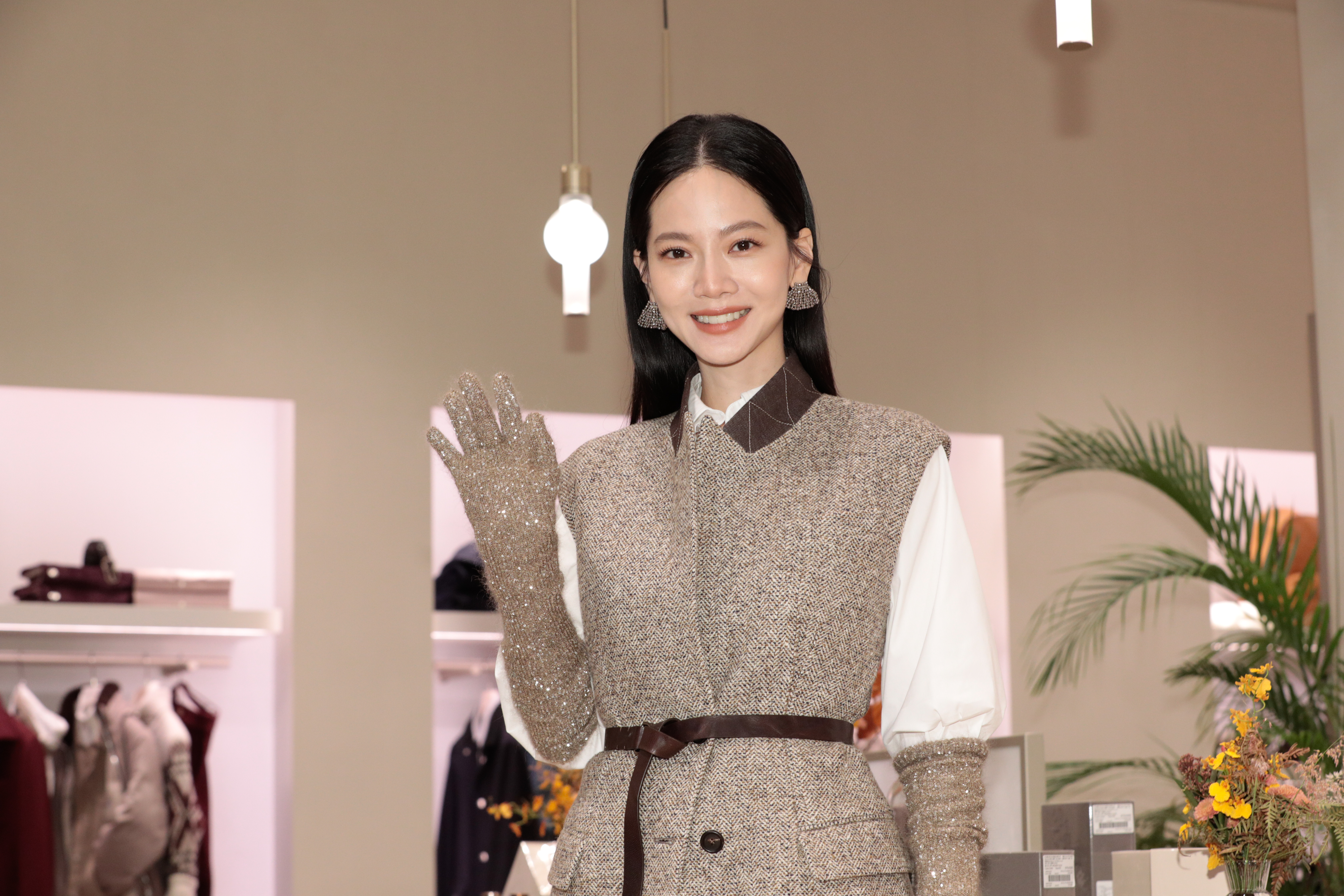 新手媽媽曾之喬氣色極佳出席BRUNELLO CUCINELLI秋冬系列發表。