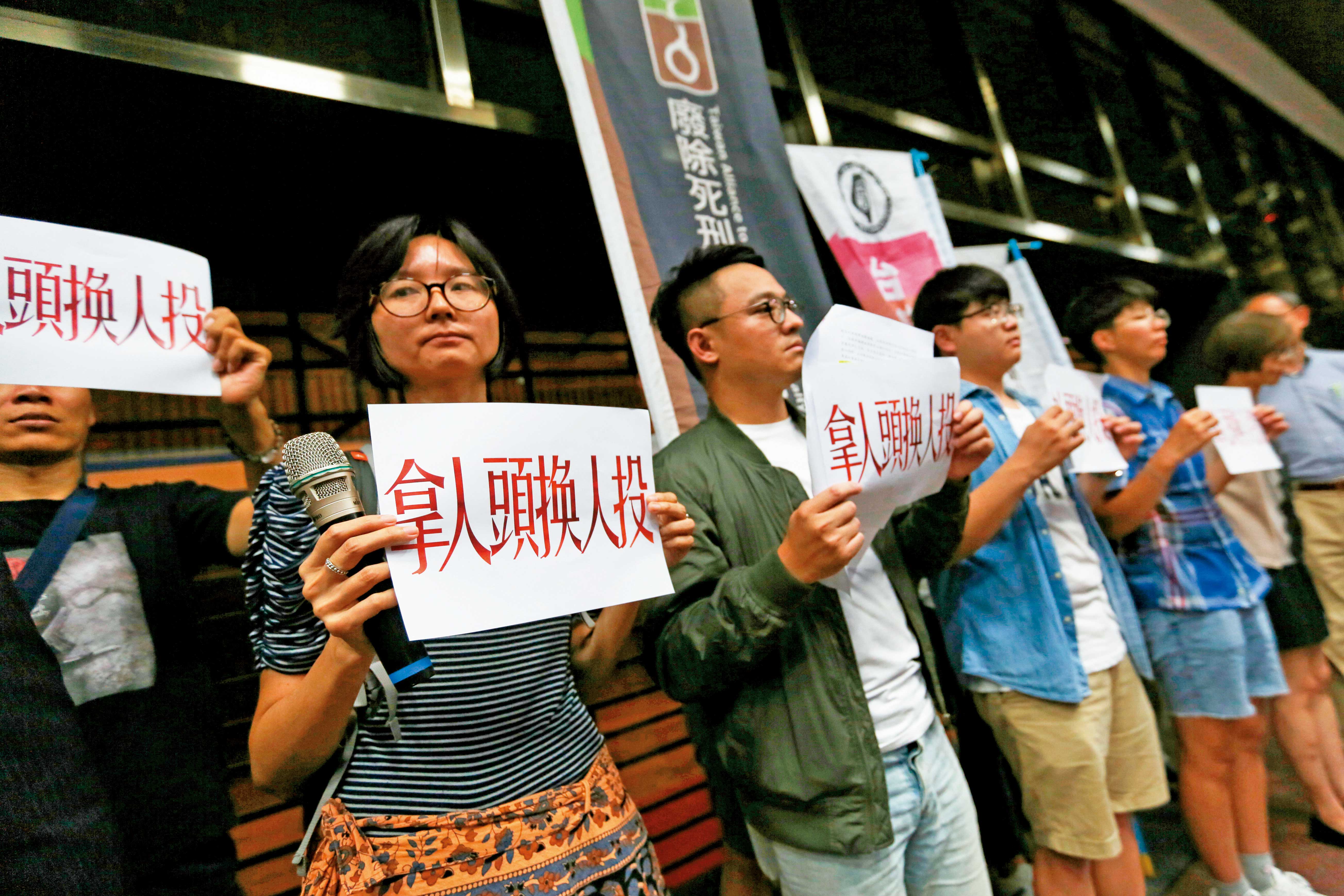 廢死議題引發社會關心，童子賢建議不須與民意火車對撞，讓社會祥和安全，降低殺人率，等同實質廢死。