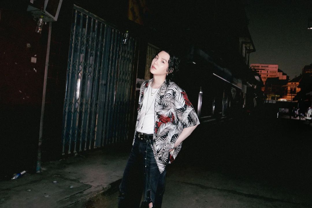 天團BTS的成員SUGA近日遭爆酒駕電動滑板車，今日再度致歉。（翻攝自@agustd IG）