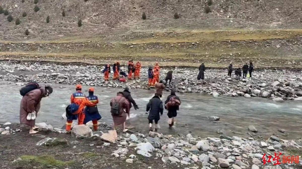青海老虎溝近日突降大雪，造成數百名徒步登山客受困，唯一1名罹難的台灣人命喪異鄉。（翻攝自微博 / 紅星新聞）