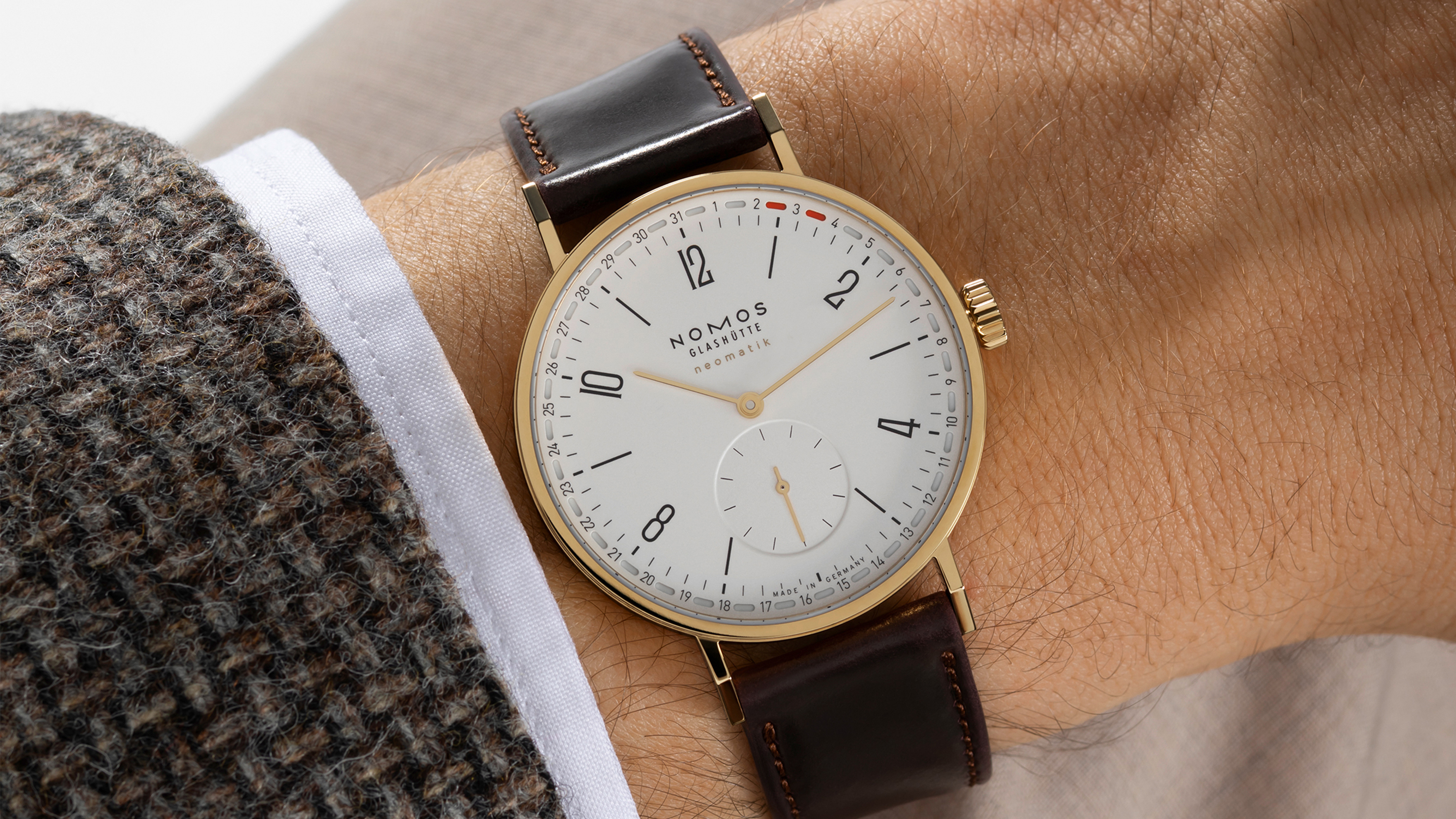 錶誌／金錶持續走強！NOMOS Tangente neomatik 38 Update大環境趨勢下的產物