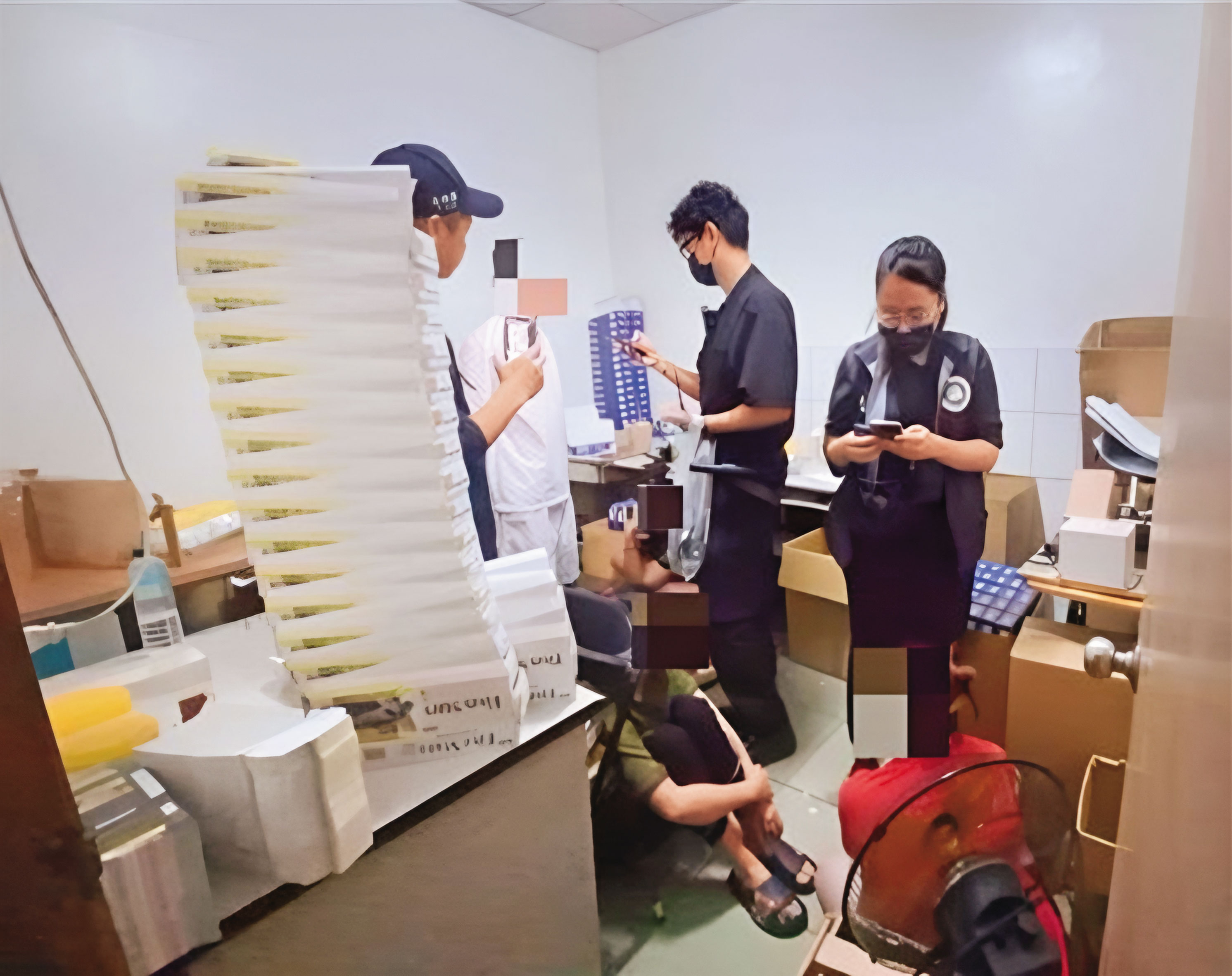 彰檢查出有不肖查緝員與私菸集團勾結，目前仍繼續偵辦中。（彰化專勤隊提供）