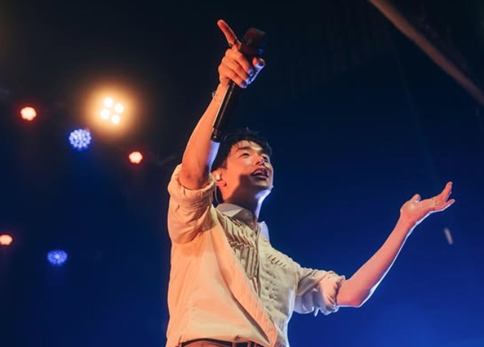 Eric Nam 近日接受訪談透露，過去幾年為了擺脫心理疾病與強迫行為，選擇轉移事業重心並離開南韓舒適圈。（翻攝自instagram/ericnam）