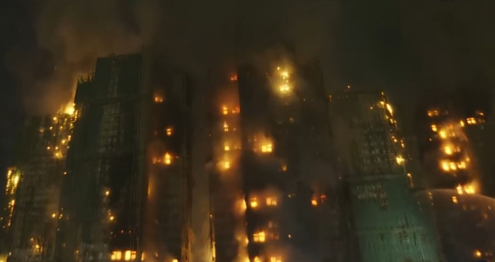 香港大火/宏福苑惡火釀55死!279失聯恐成史上第二慘重 喚起百年前最慘歷史「火燒馬棚600人罹難」