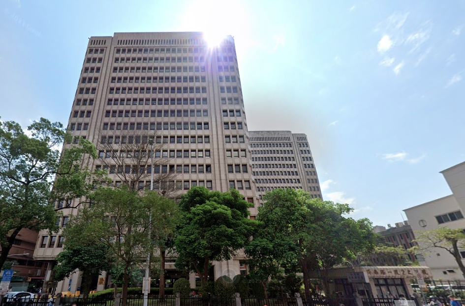 中央聯合辦公大樓北棟收到一封恐嚇爆炸信，威脅將於多層樓放置炸彈。（翻攝自google maps）