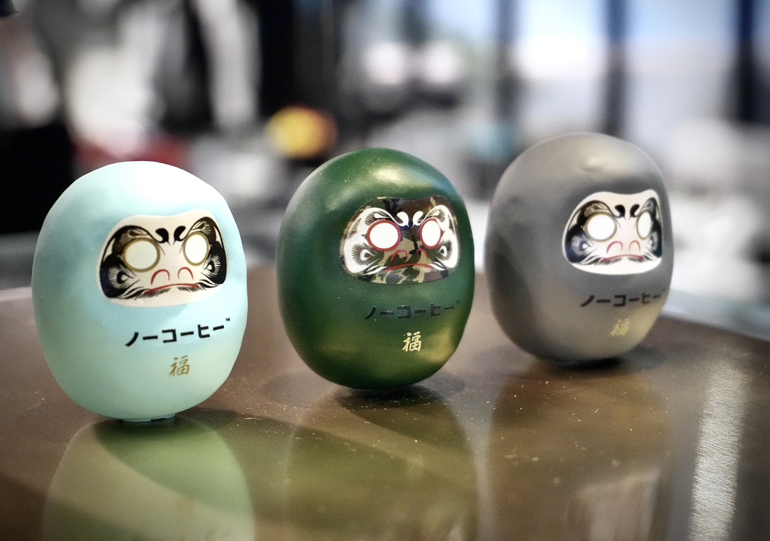 NO COFFEE不僅活躍於日本各個城市，也在韓國、中國等國家具有高人氣，更推出專屬各地的達摩。