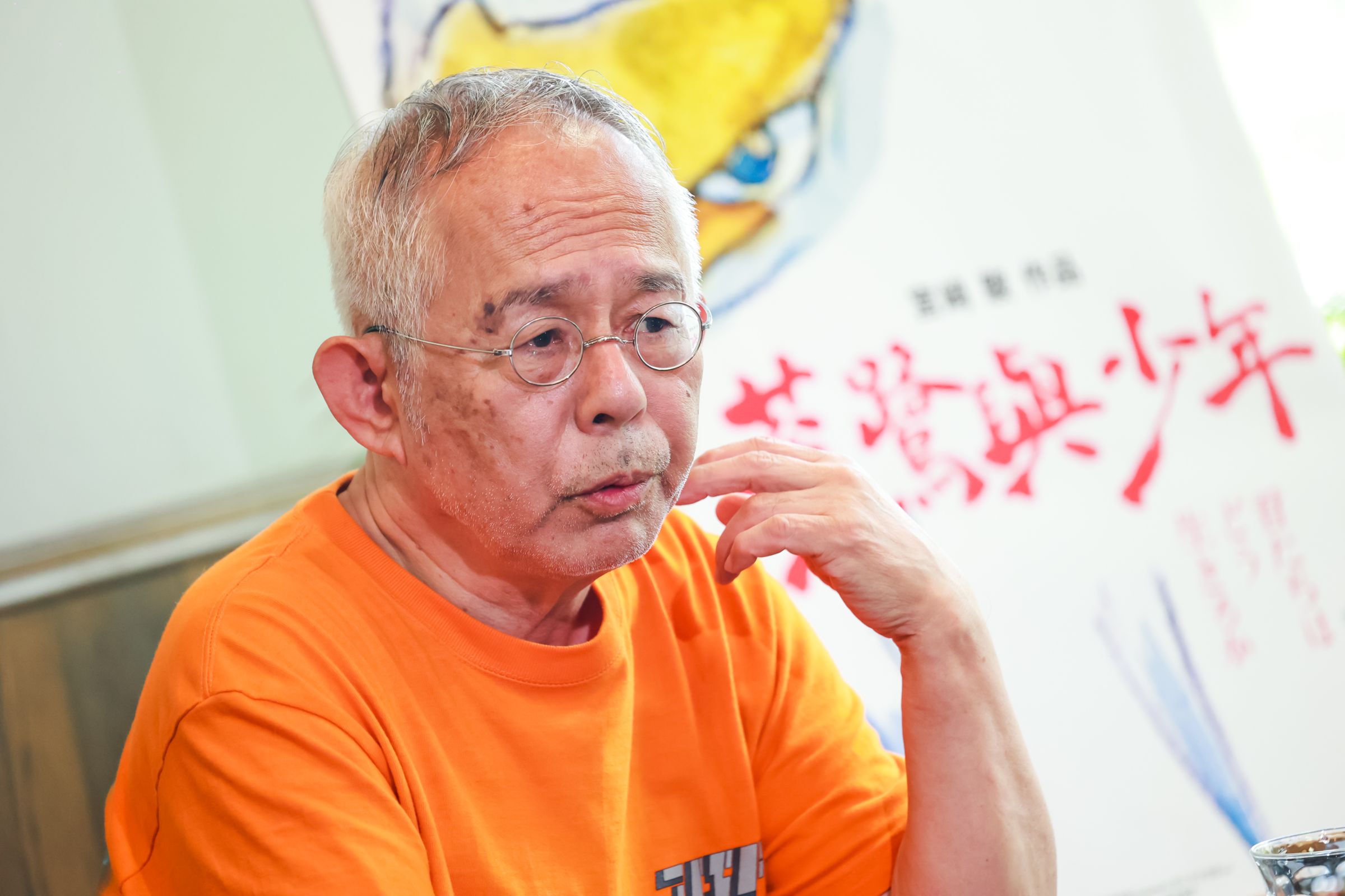 鈴木敏夫接受本刊獨家專訪時透露，因不希望宮﨑駿製作《蒼鷺與少年》受到金錢與時間的束縛，決定採獨資方式進行。（甲上娛樂提供）