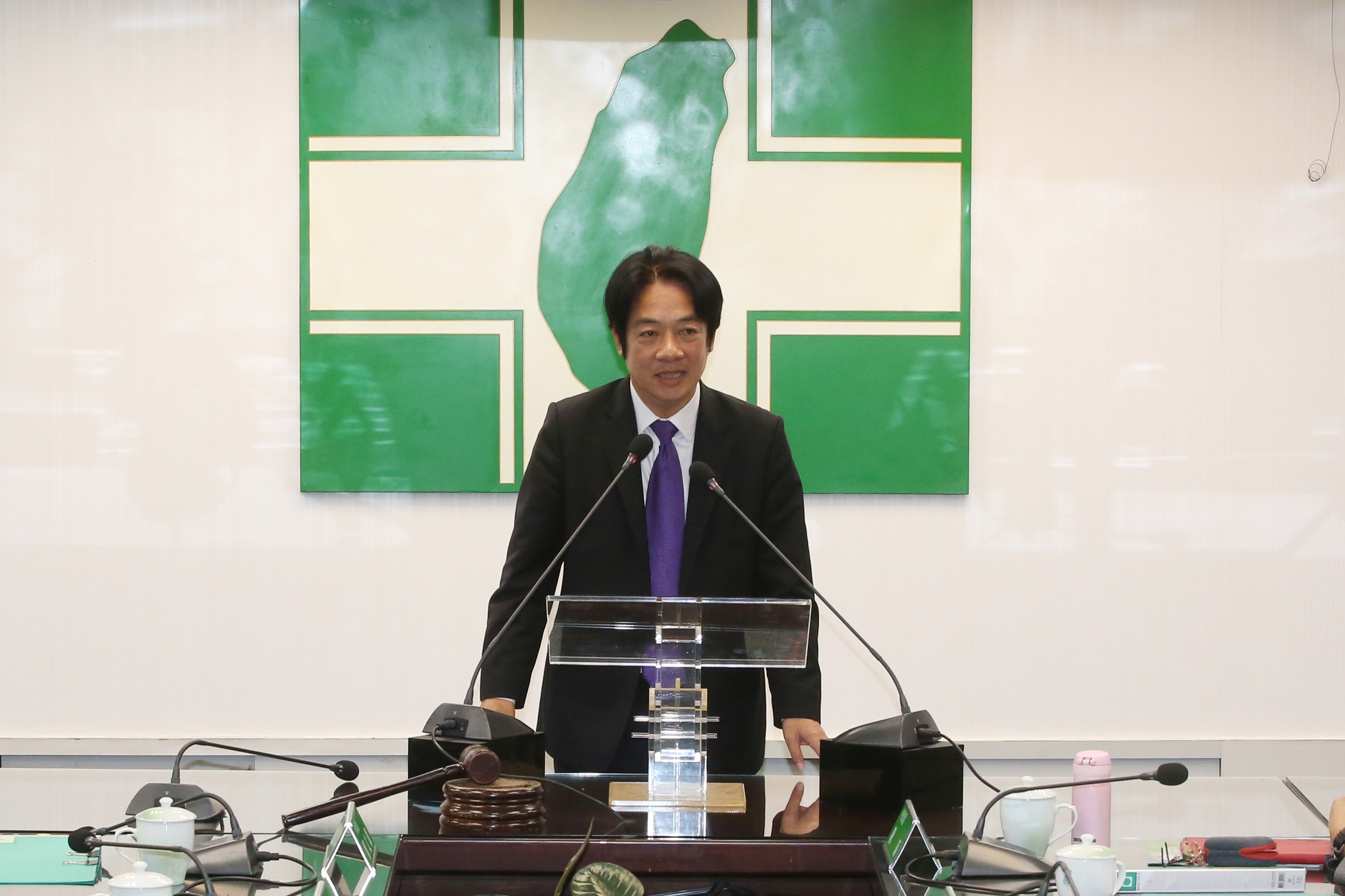 民進黨主席賴清德在民進黨中常會中提到僑外生、陸生健保議題。(本刊資料照)